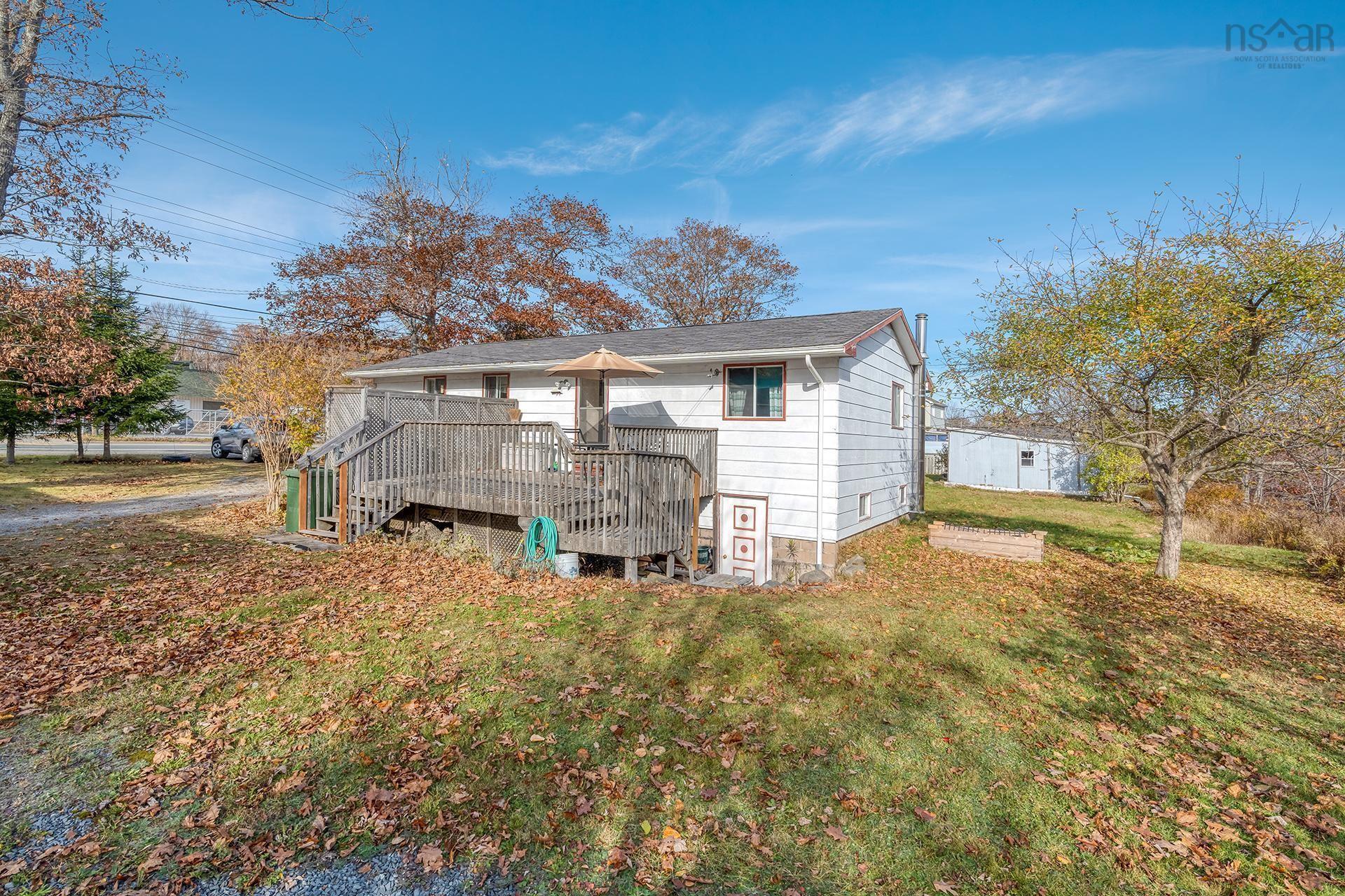 621 Rocky Lake, Bedford, NS, 3 Bedrooms Bedrooms, ,2 BathroomsBathrooms,Residential,For Sale,Rocky Lake,202426233