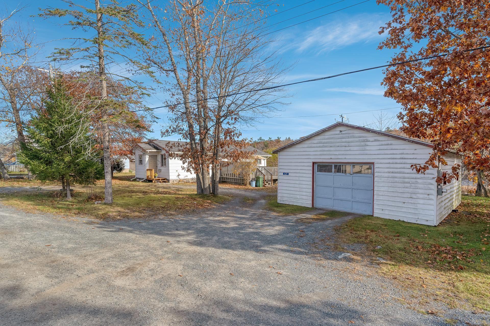 621 Rocky Lake, Bedford, NS, 3 Bedrooms Bedrooms, ,2 BathroomsBathrooms,Residential,For Sale,Rocky Lake,202426233