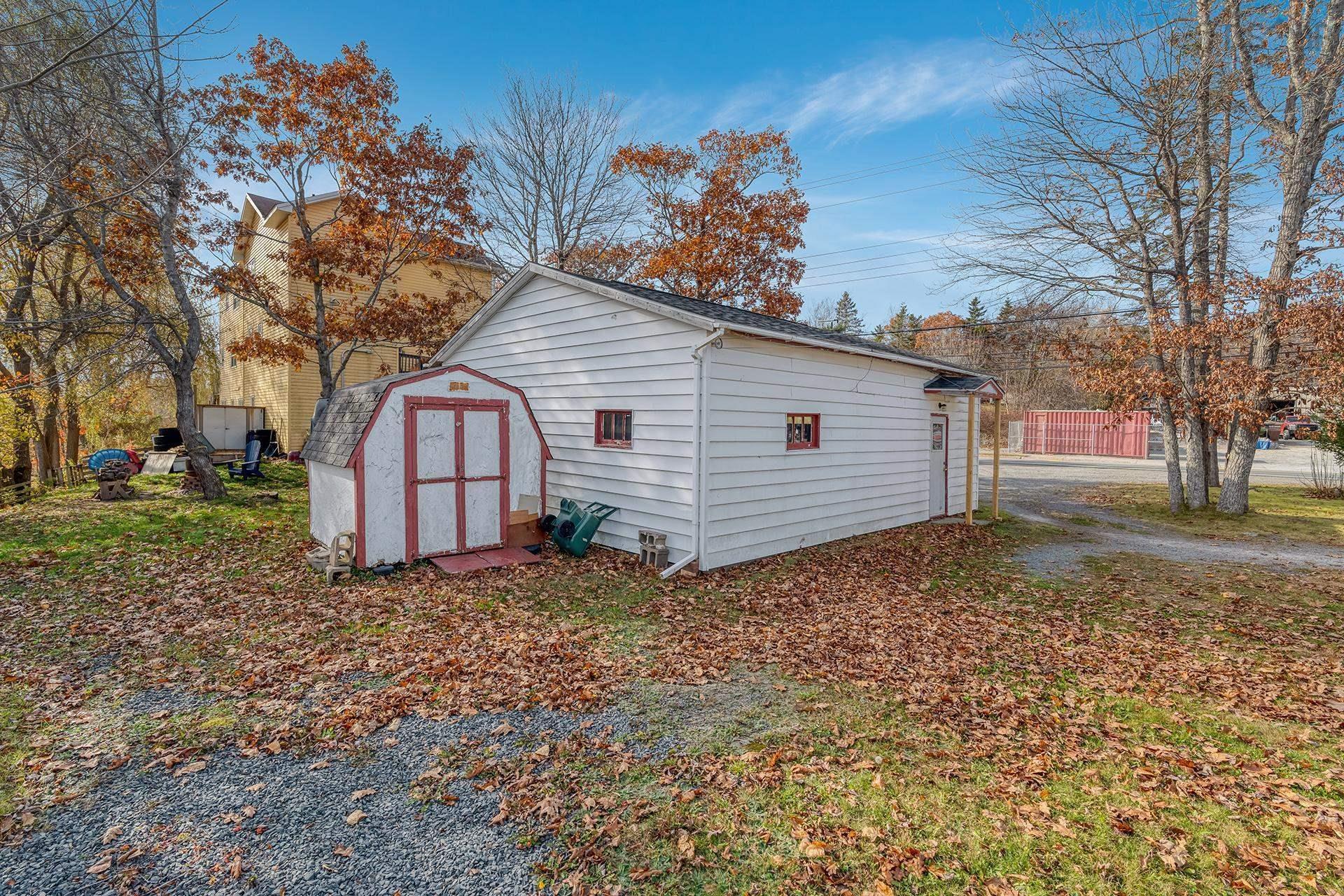 621 Rocky Lake, Bedford, NS, 3 Bedrooms Bedrooms, ,2 BathroomsBathrooms,Residential,For Sale,Rocky Lake,202426233