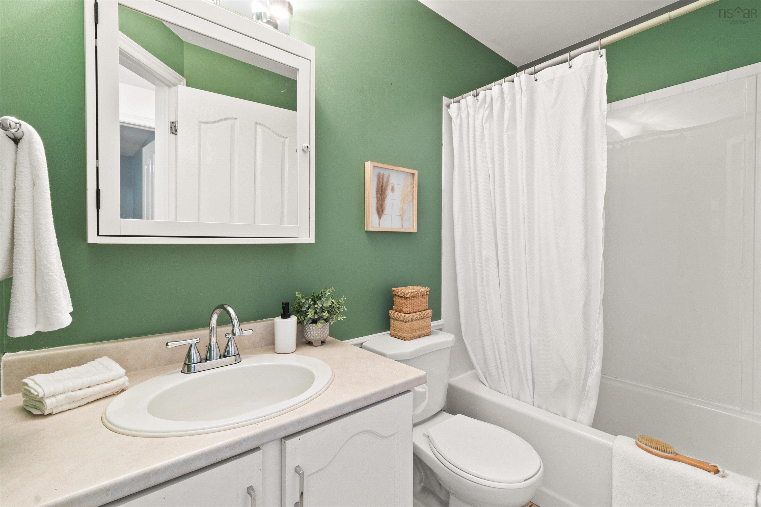 91 Royal Masts, Bedford, NS, 4 Bedrooms Bedrooms, ,2 BathroomsBathrooms,Residential,For Sale,Royal Masts,202510472