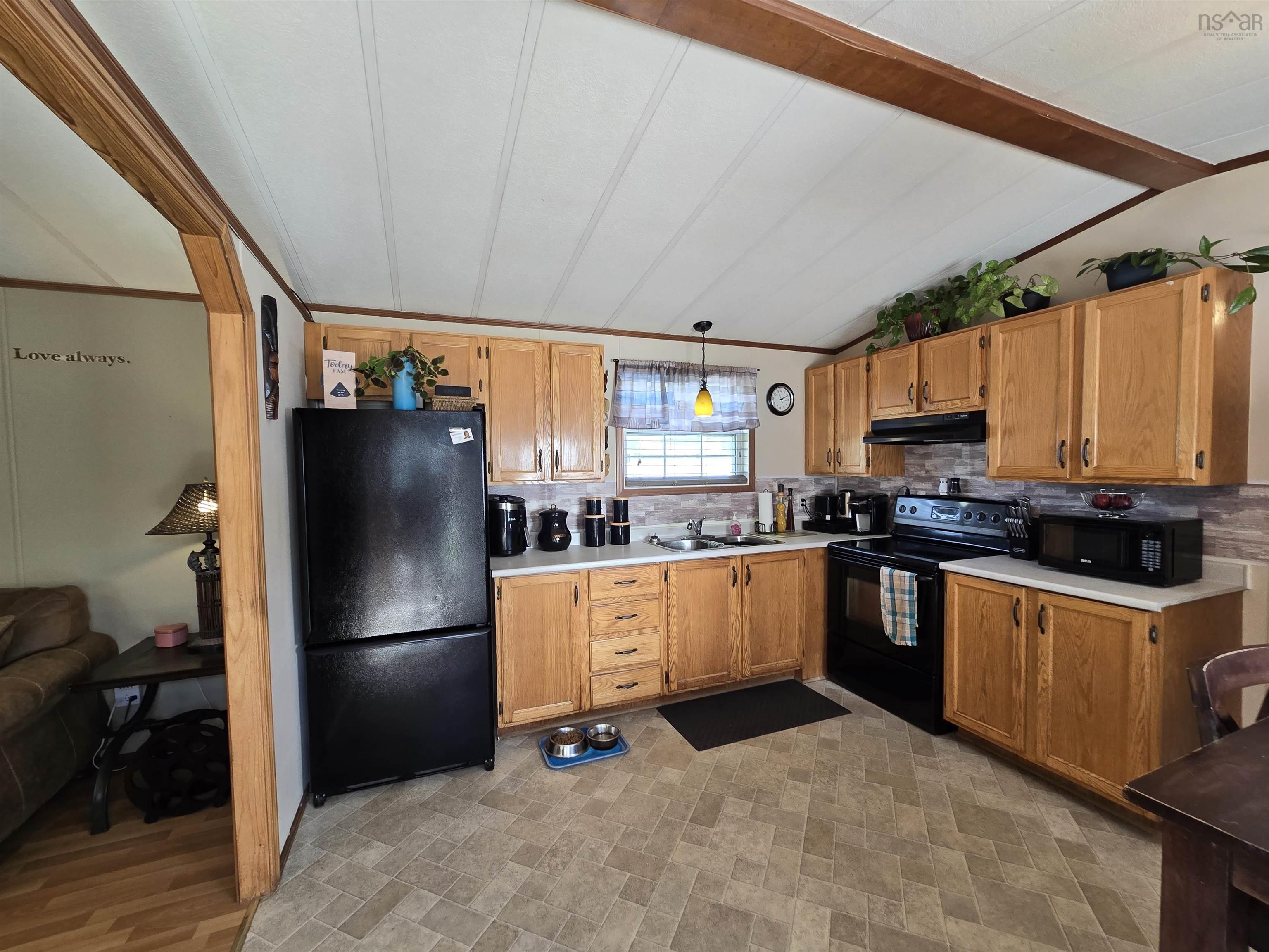51 Earleton, Dartmouth, NS, 3 Bedrooms Bedrooms, ,2 BathroomsBathrooms,Residential,For Sale,Earleton,202512505
