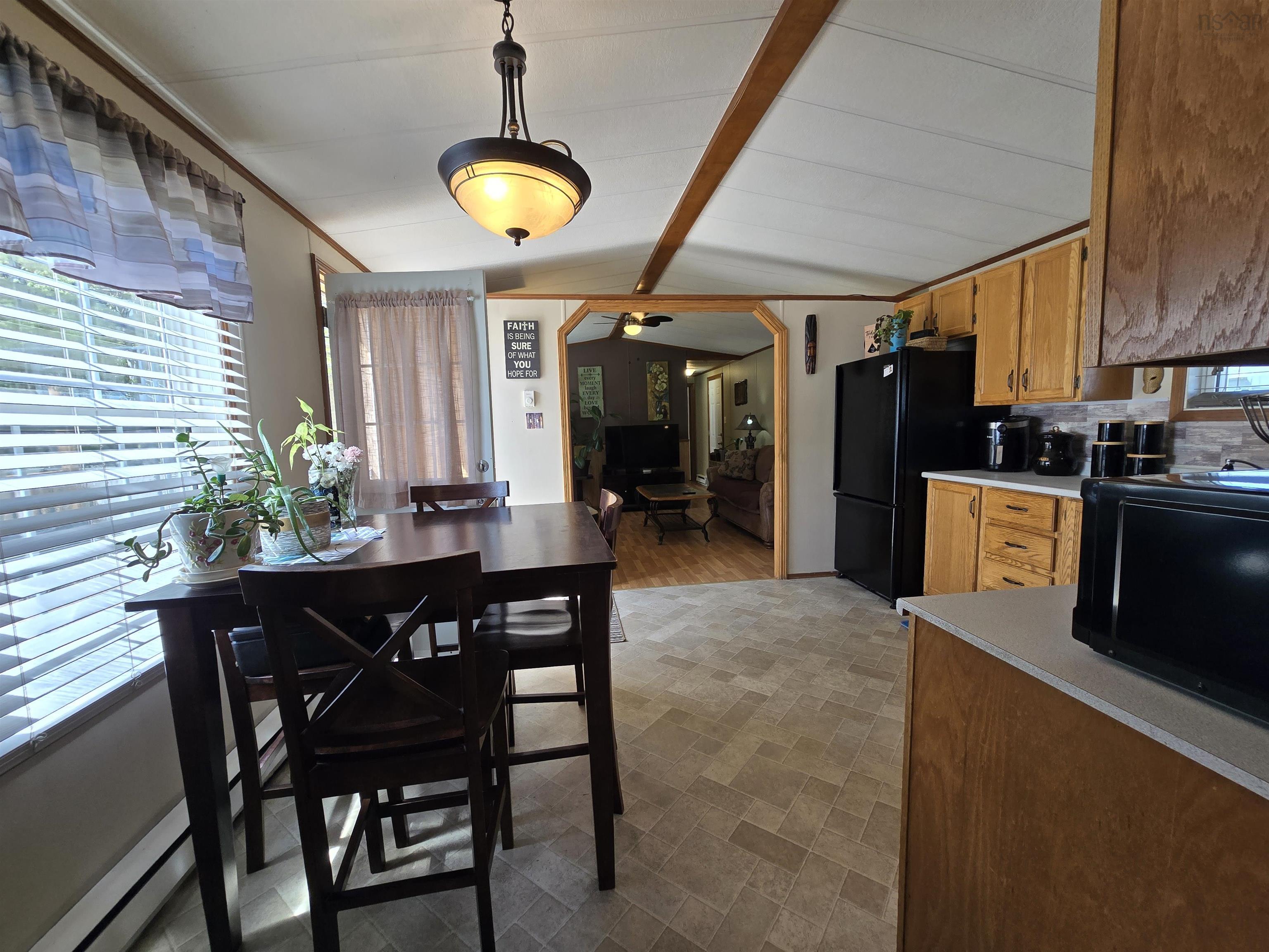51 Earleton, Dartmouth, NS, 3 Bedrooms Bedrooms, ,2 BathroomsBathrooms,Residential,For Sale,Earleton,202512505