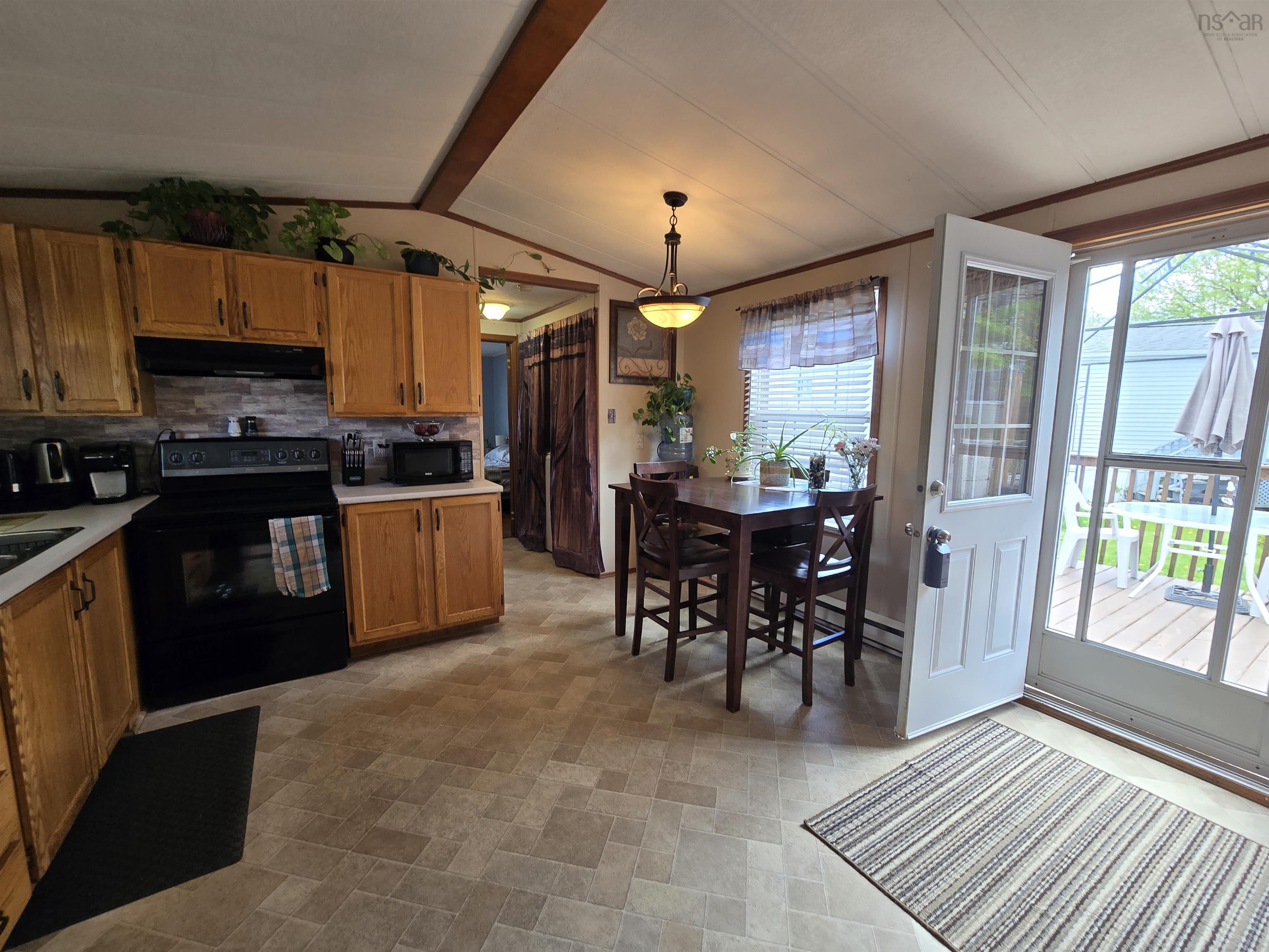 51 Earleton, Dartmouth, NS, 3 Bedrooms Bedrooms, ,2 BathroomsBathrooms,Residential,For Sale,Earleton,202512505