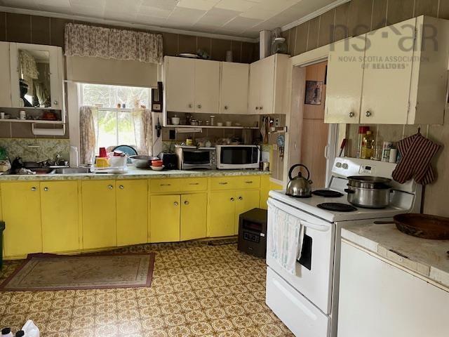 960 West Ship Harbour, Lower Ship Harbour, NS, 3 Bedrooms Bedrooms, ,1 BathroomBathrooms,Residential,For Sale,West Ship Harbour,202515564