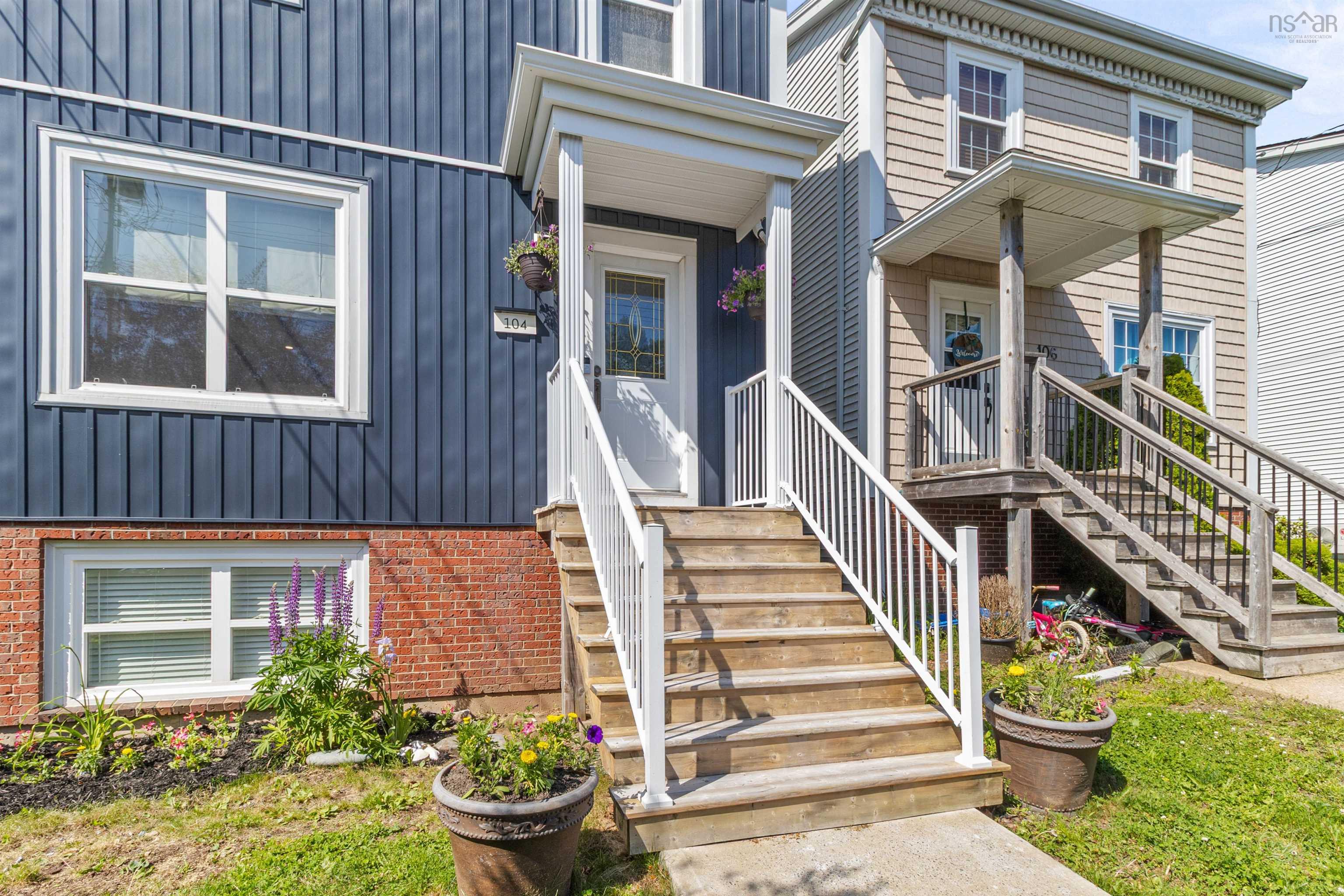 104 Roy, Bedford, NS, 3 Bedrooms Bedrooms, ,2 BathroomsBathrooms,Residential,For Sale,Roy,202516519