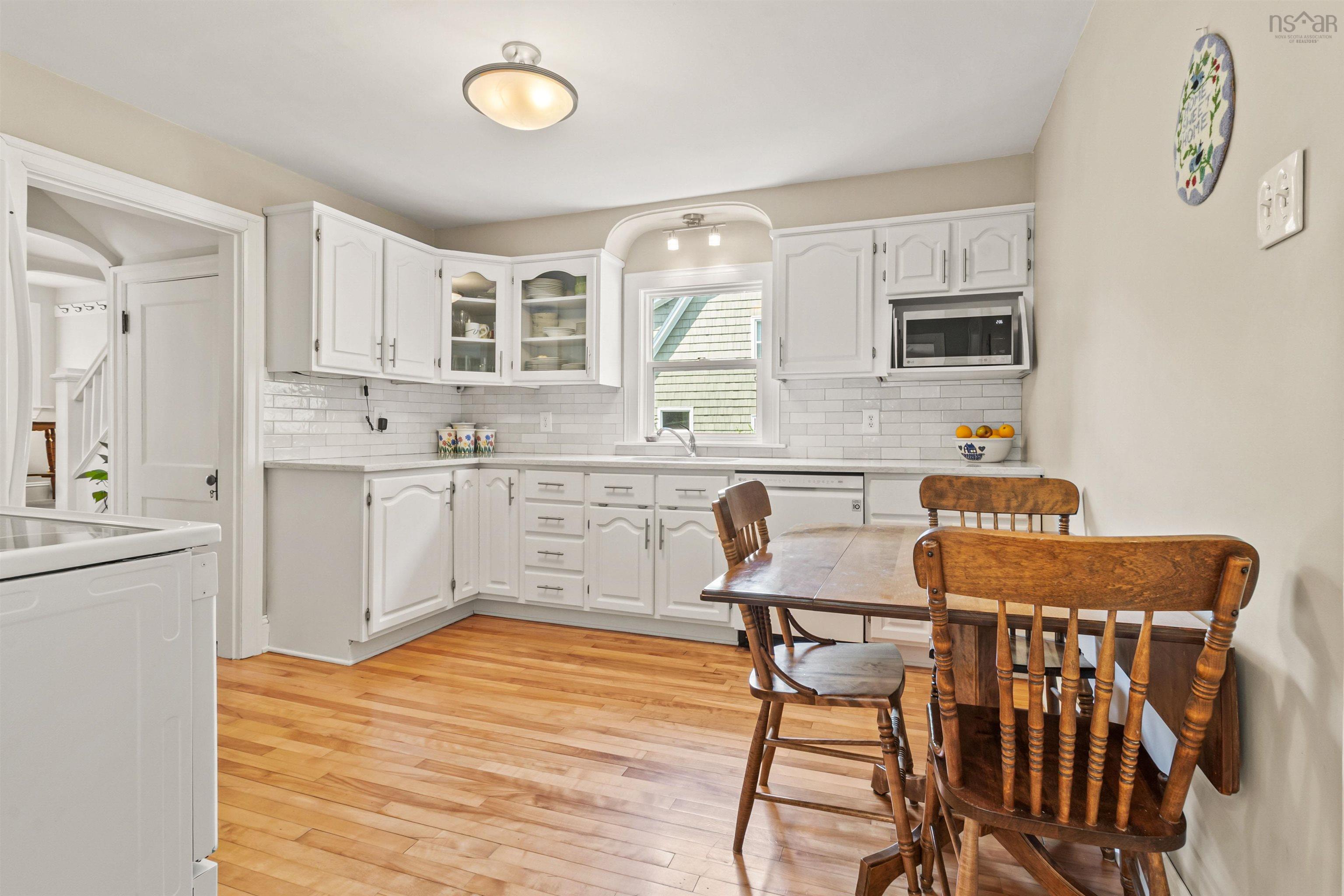 151 Pleasant, Dartmouth, NS, 3 Bedrooms Bedrooms, ,2 BathroomsBathrooms,Residential,For Sale,Pleasant,202519891