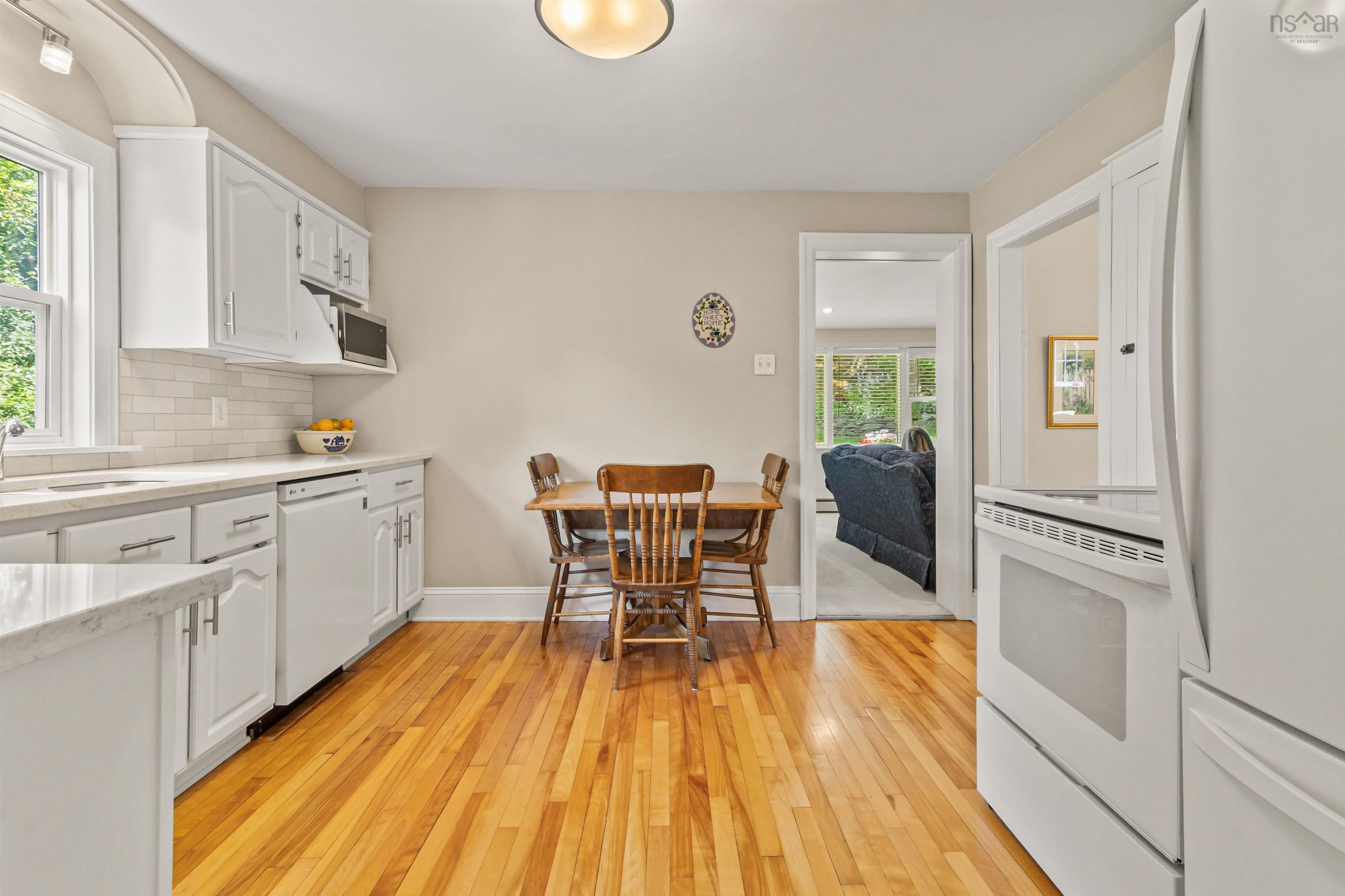 151 Pleasant, Dartmouth, NS, 3 Bedrooms Bedrooms, ,2 BathroomsBathrooms,Residential,For Sale,Pleasant,202519891