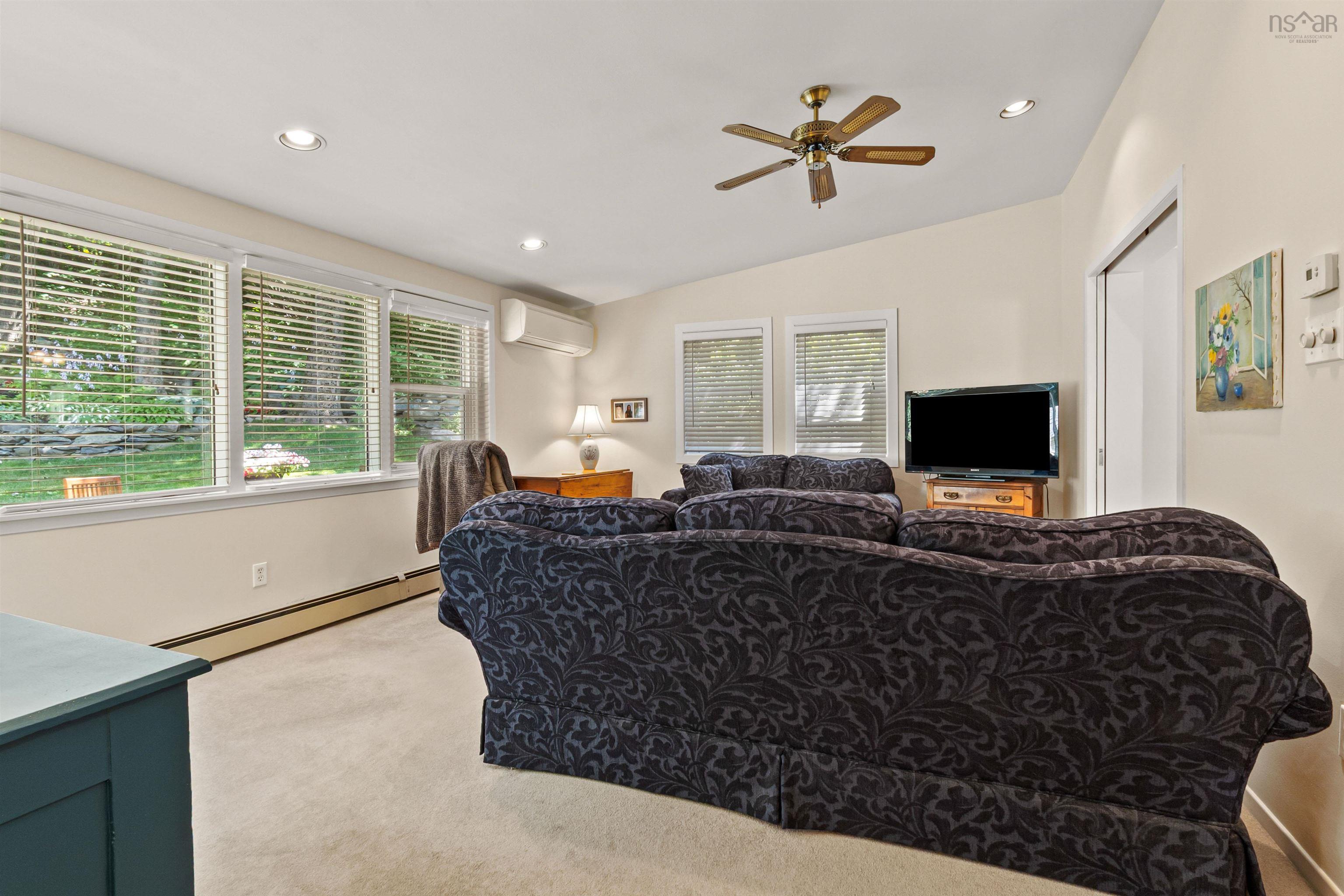 151 Pleasant, Dartmouth, NS, 3 Bedrooms Bedrooms, ,2 BathroomsBathrooms,Residential,For Sale,Pleasant,202519891