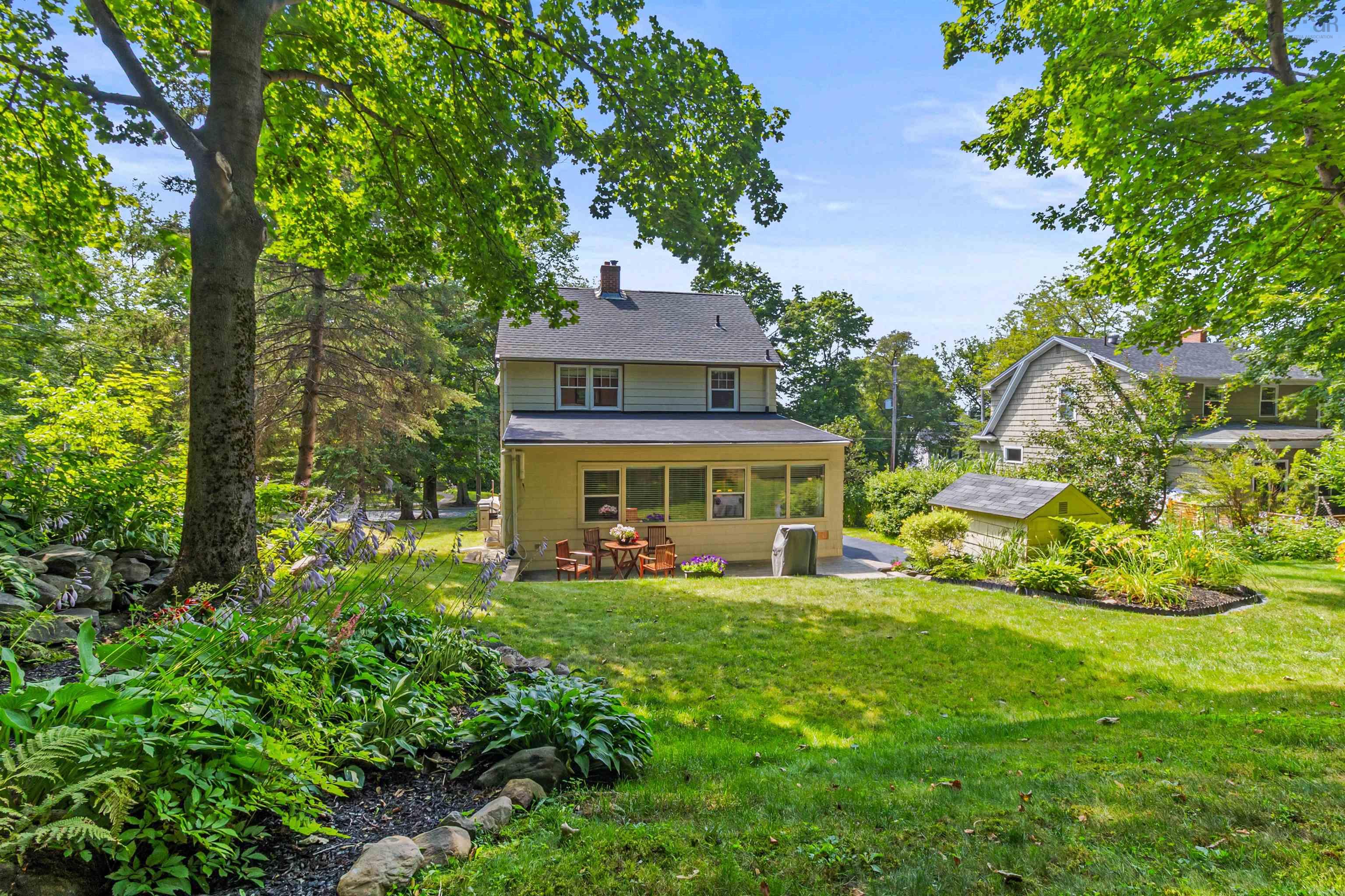 151 Pleasant, Dartmouth, NS, 3 Bedrooms Bedrooms, ,2 BathroomsBathrooms,Residential,For Sale,Pleasant,202519891