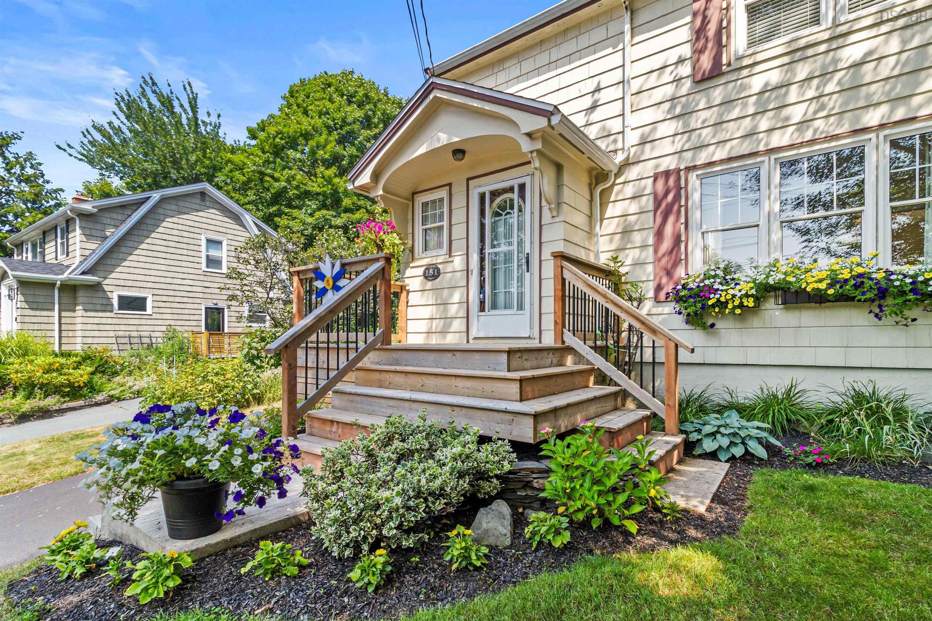 151 Pleasant, Dartmouth, NS, 3 Bedrooms Bedrooms, ,2 BathroomsBathrooms,Residential,For Sale,Pleasant,202519891