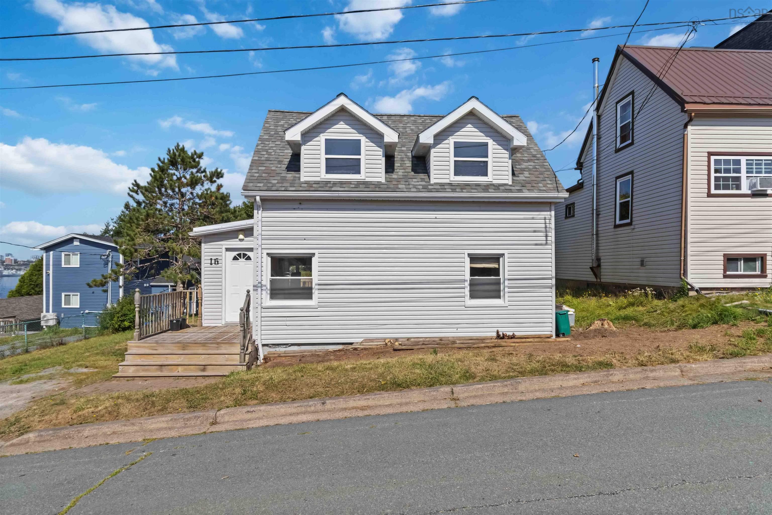 16 Stephen St, Dartmouth, NS, 3 Bedrooms Bedrooms, ,2 BathroomsBathrooms,Residential,For Sale,Stephen St,202520395