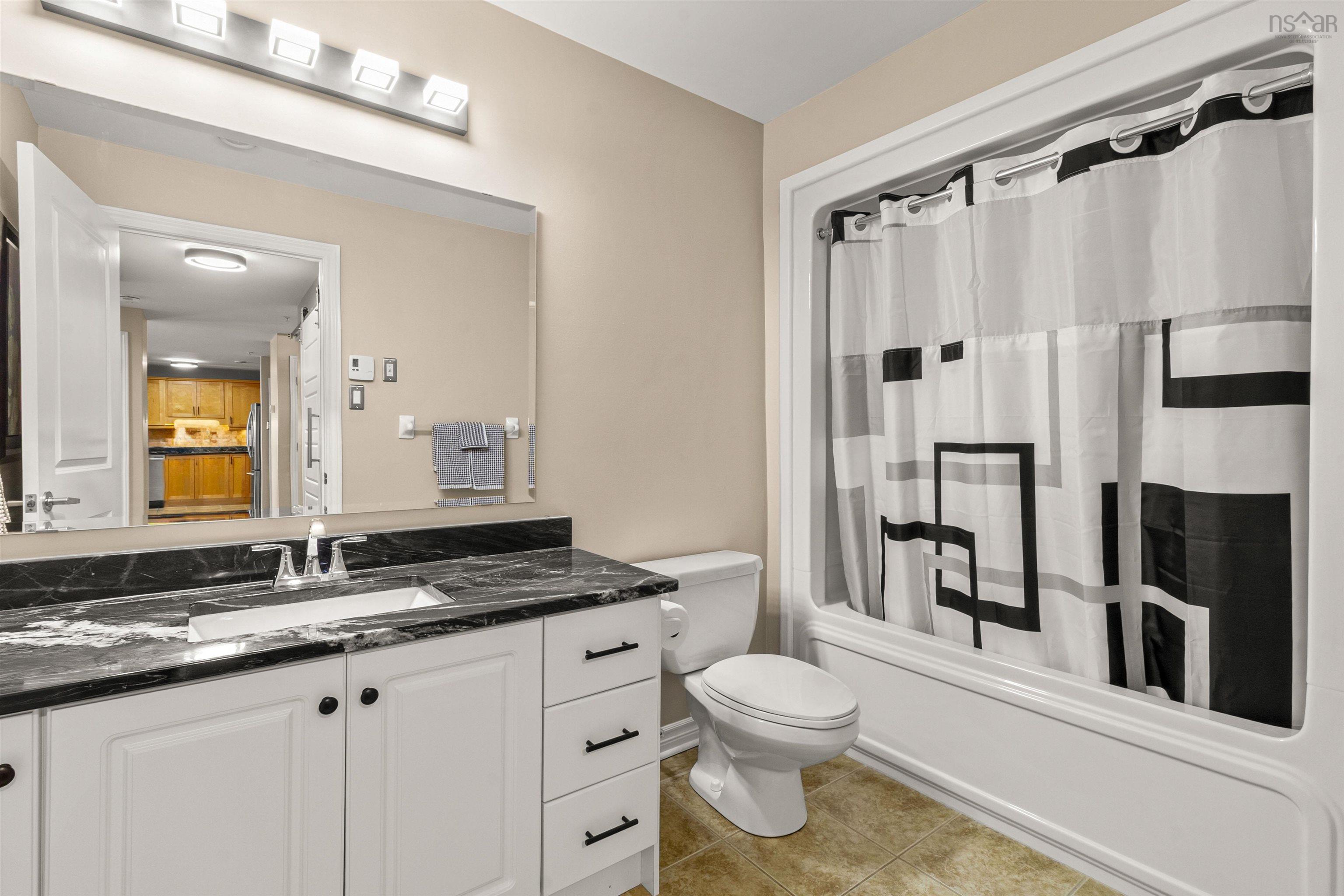 77 Russell Lake, Dartmouth, NS, 2 Bedrooms Bedrooms, ,2 BathroomsBathrooms,Residential,For Sale,Russell Lake,202520433