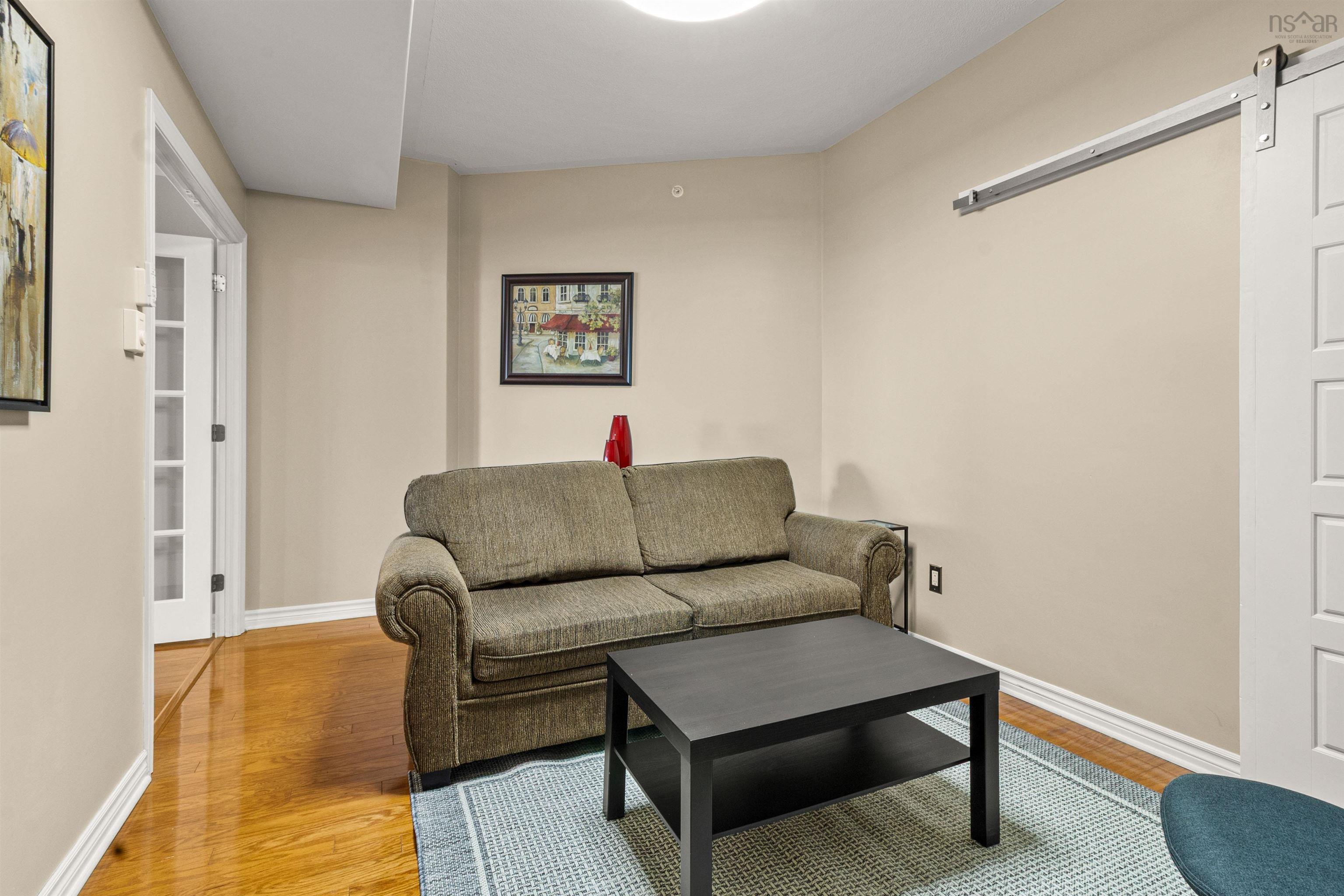 77 Russell Lake, Dartmouth, NS, 2 Bedrooms Bedrooms, ,2 BathroomsBathrooms,Residential,For Sale,Russell Lake,202520433