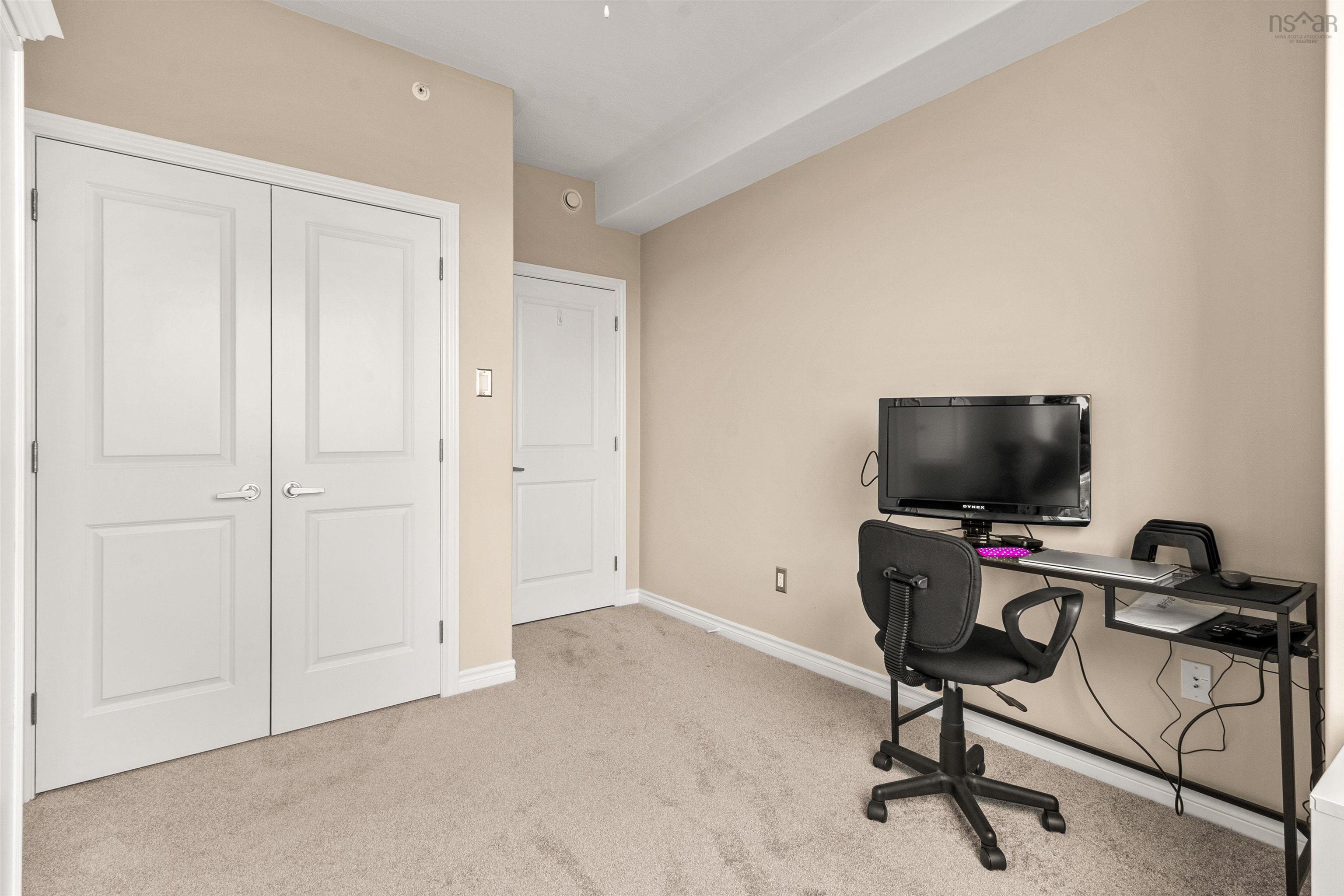 77 Russell Lake, Dartmouth, NS, 2 Bedrooms Bedrooms, ,2 BathroomsBathrooms,Residential,For Sale,Russell Lake,202520433