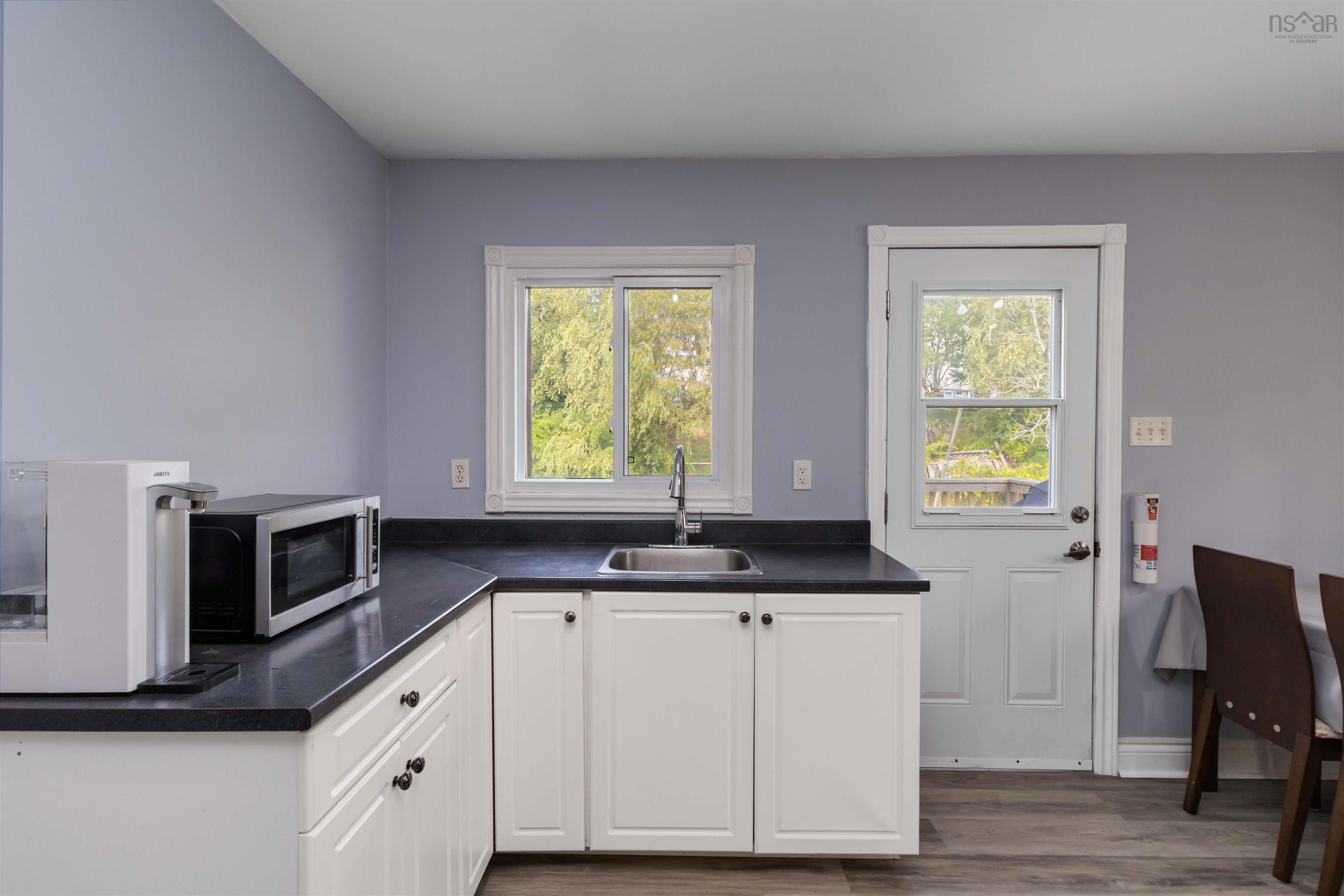 Kitchen healthy amount of natural light