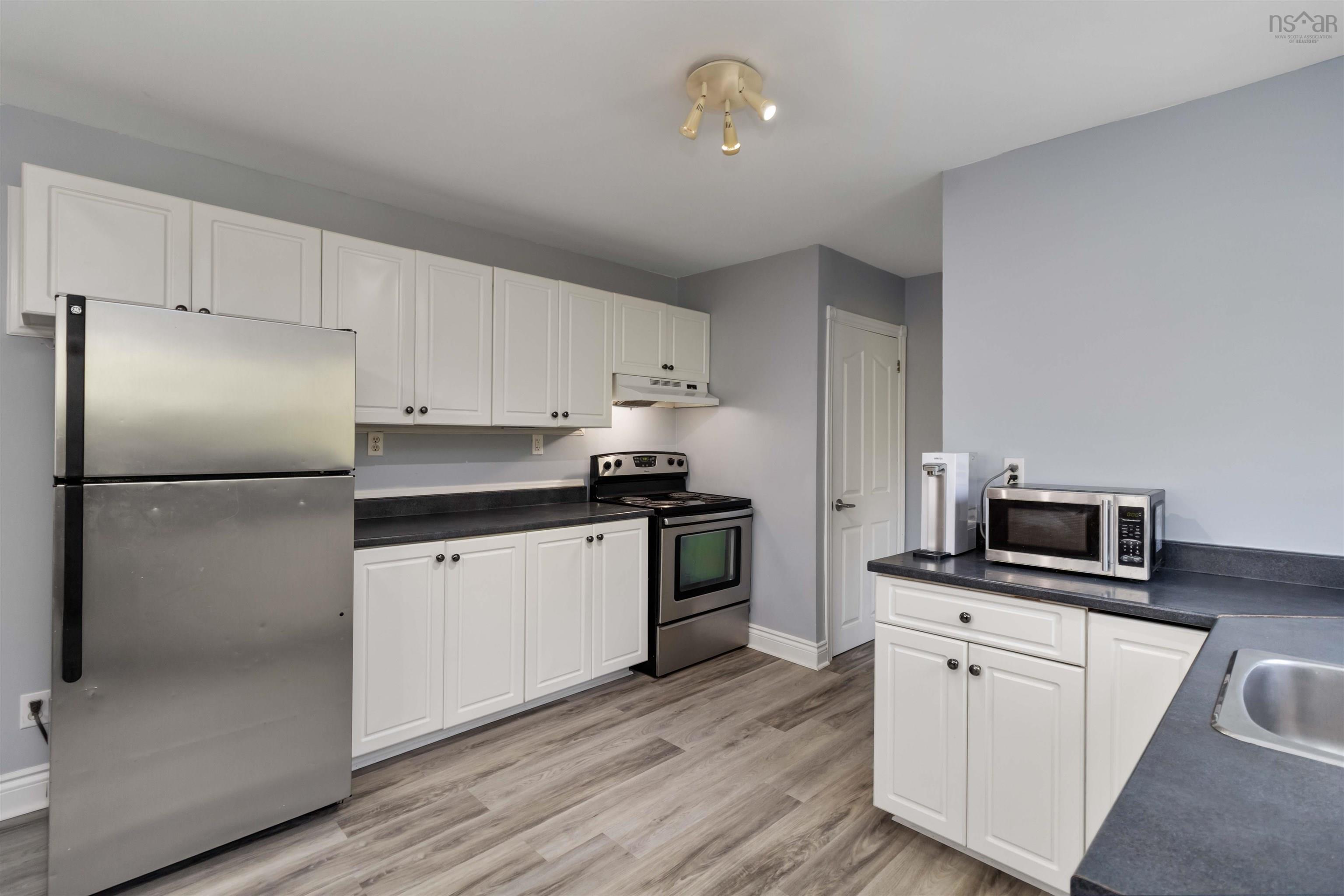 242 Spring Avenue, Dartmouth, NS, 4 Bedrooms Bedrooms, ,2 BathroomsBathrooms,Residential,For Sale,Spring Avenue,202520485