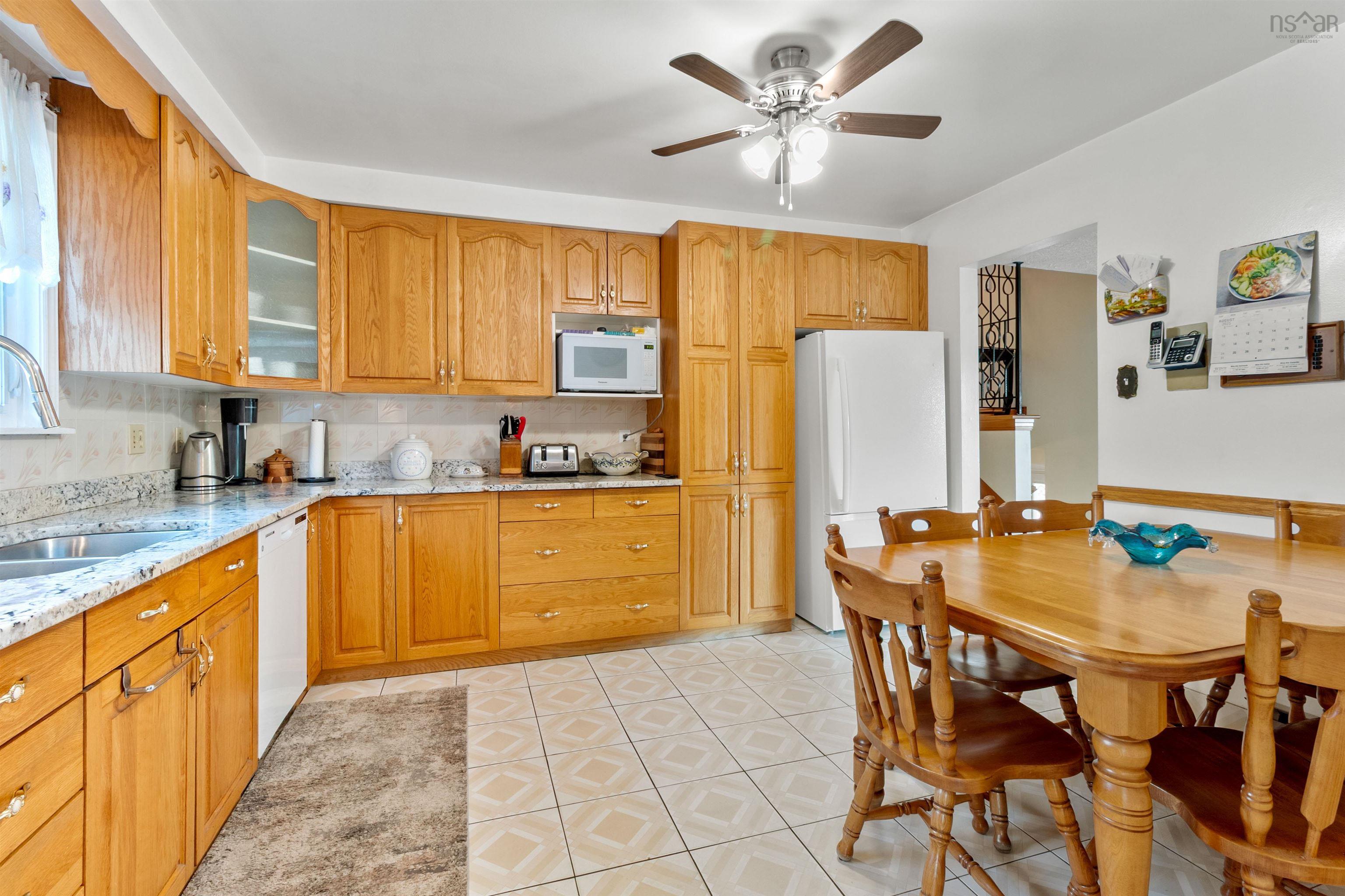 22 Parmbelle, Halifax, NS, 5 Bedrooms Bedrooms, ,3 BathroomsBathrooms,Residential,For Sale,Parmbelle,202521353