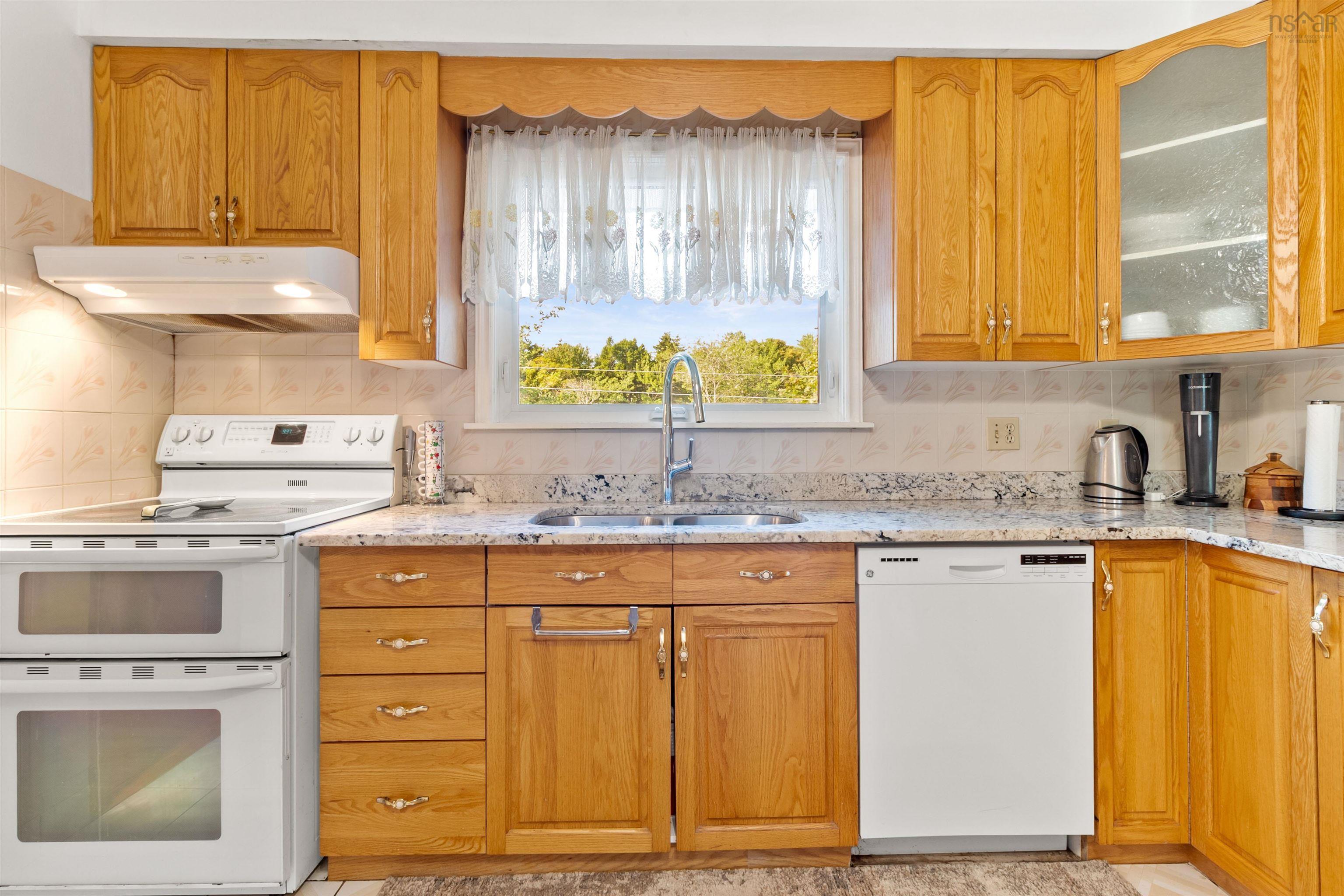 22 Parmbelle, Halifax, NS, 5 Bedrooms Bedrooms, ,3 BathroomsBathrooms,Residential,For Sale,Parmbelle,202521353