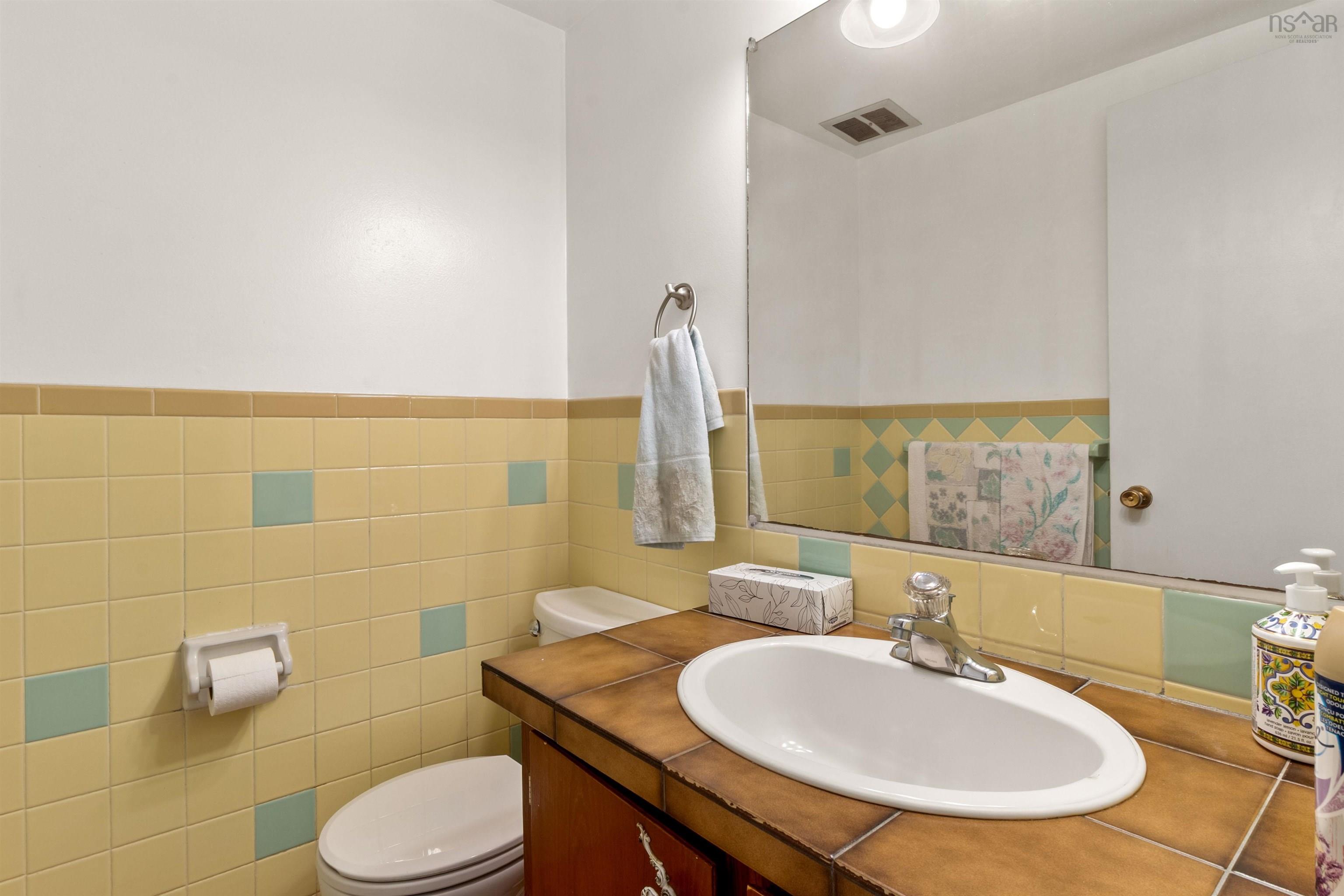 22 Parmbelle, Halifax, NS, 5 Bedrooms Bedrooms, ,3 BathroomsBathrooms,Residential,For Sale,Parmbelle,202521353