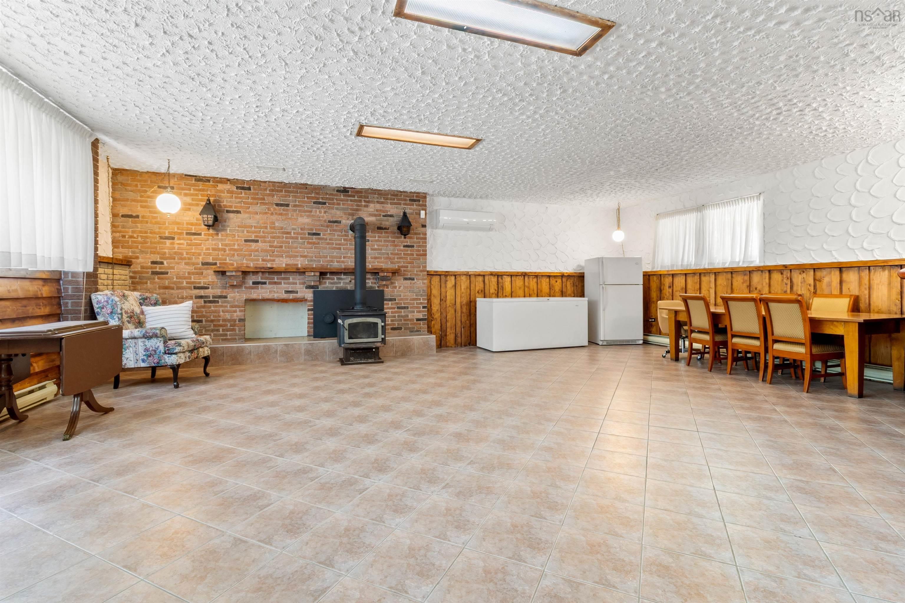 22 Parmbelle, Halifax, NS, 5 Bedrooms Bedrooms, ,3 BathroomsBathrooms,Residential,For Sale,Parmbelle,202521353