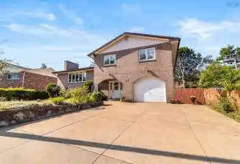 22 Parmbelle, Halifax, NS, 5 Bedrooms Bedrooms, ,3 BathroomsBathrooms,Residential,For Sale,Parmbelle,202521353