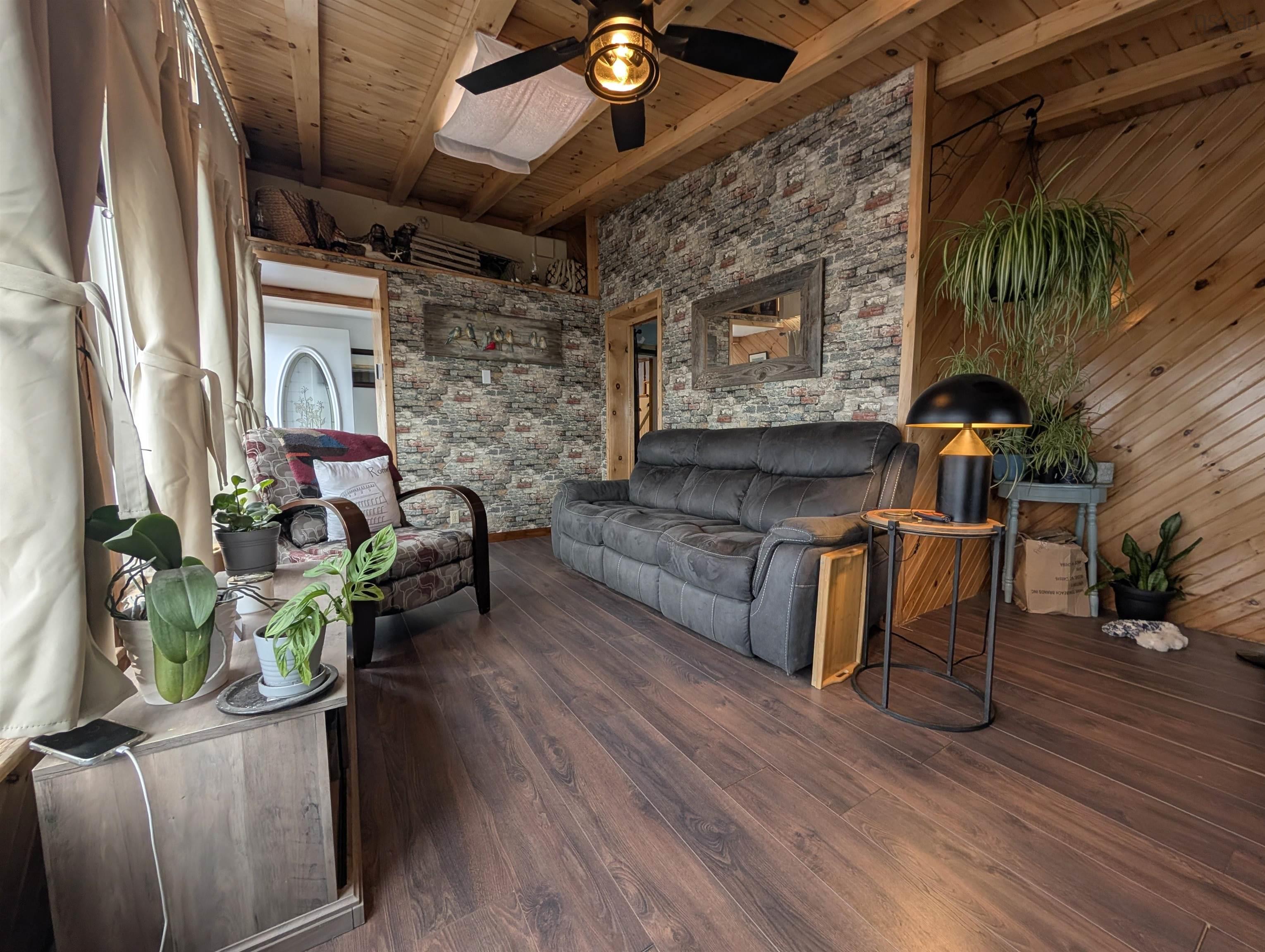 637 Highway 335, West Pubnico, NS, 3 Bedrooms Bedrooms, ,2 BathroomsBathrooms,Residential,For Sale,Highway 335,202525787