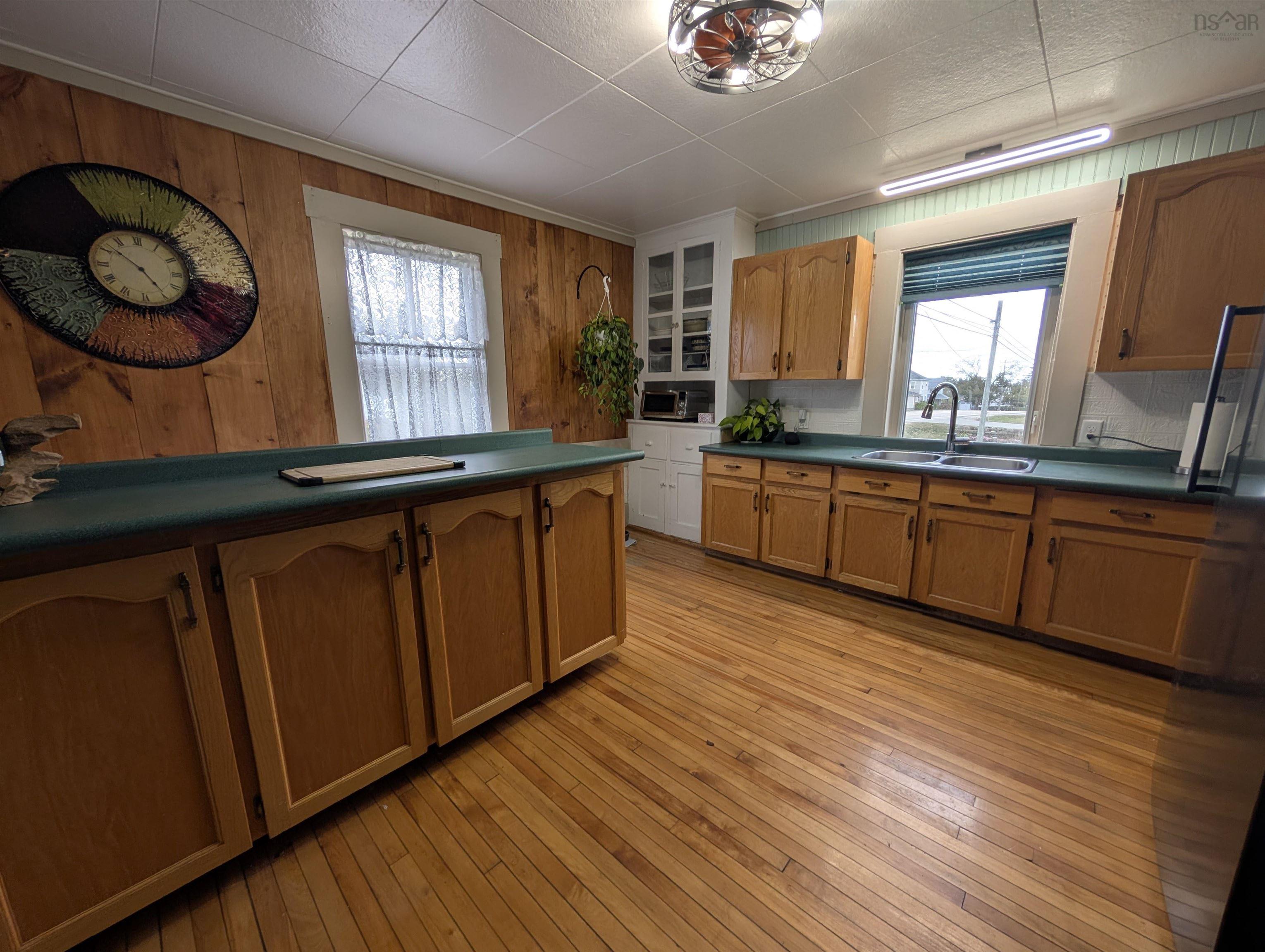 637 Highway 335, West Pubnico, NS, 3 Bedrooms Bedrooms, ,2 BathroomsBathrooms,Residential,For Sale,Highway 335,202525787