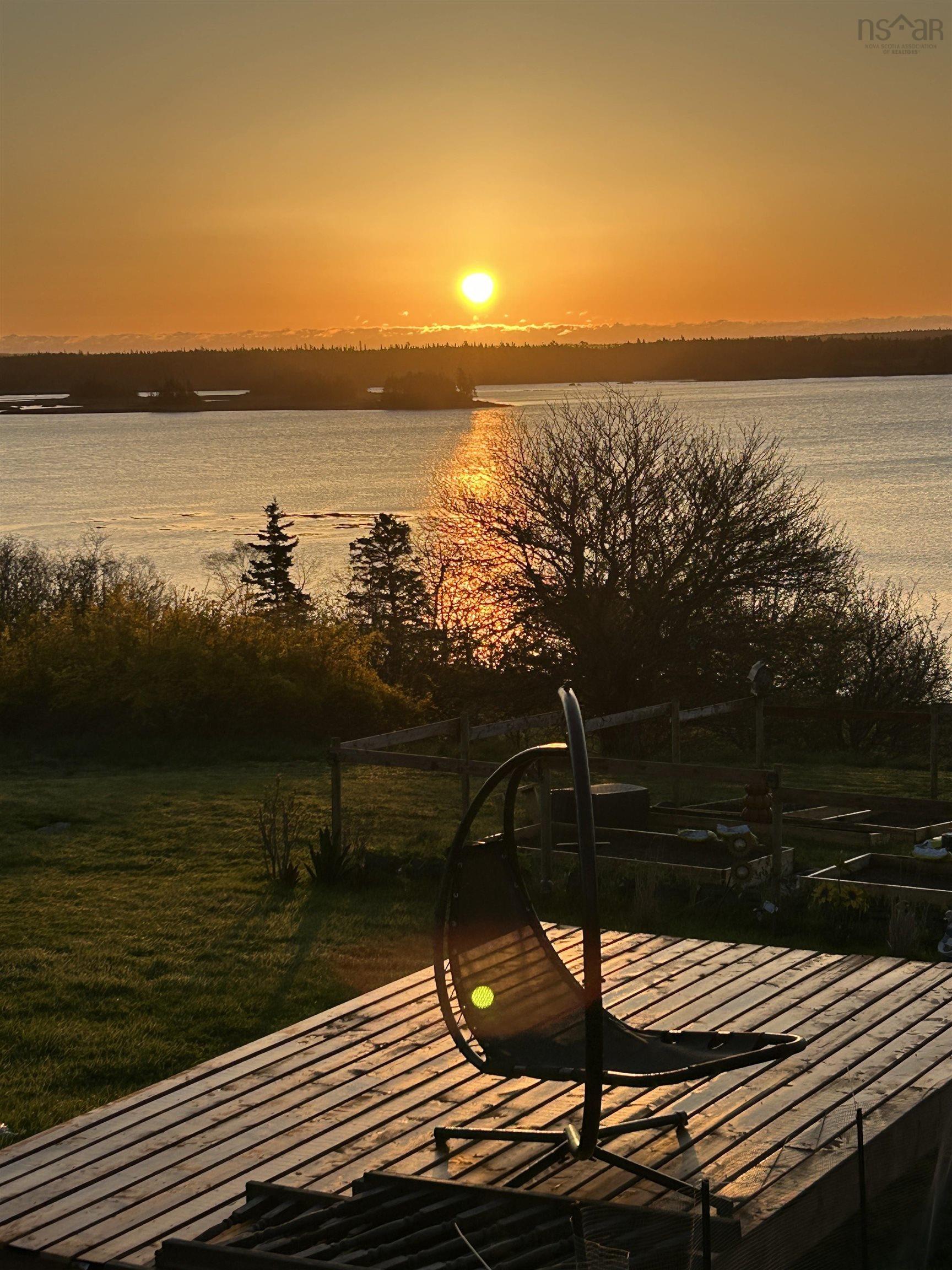 637 Highway 335, West Pubnico, NS, 3 Bedrooms Bedrooms, ,2 BathroomsBathrooms,Residential,For Sale,Highway 335,202525787