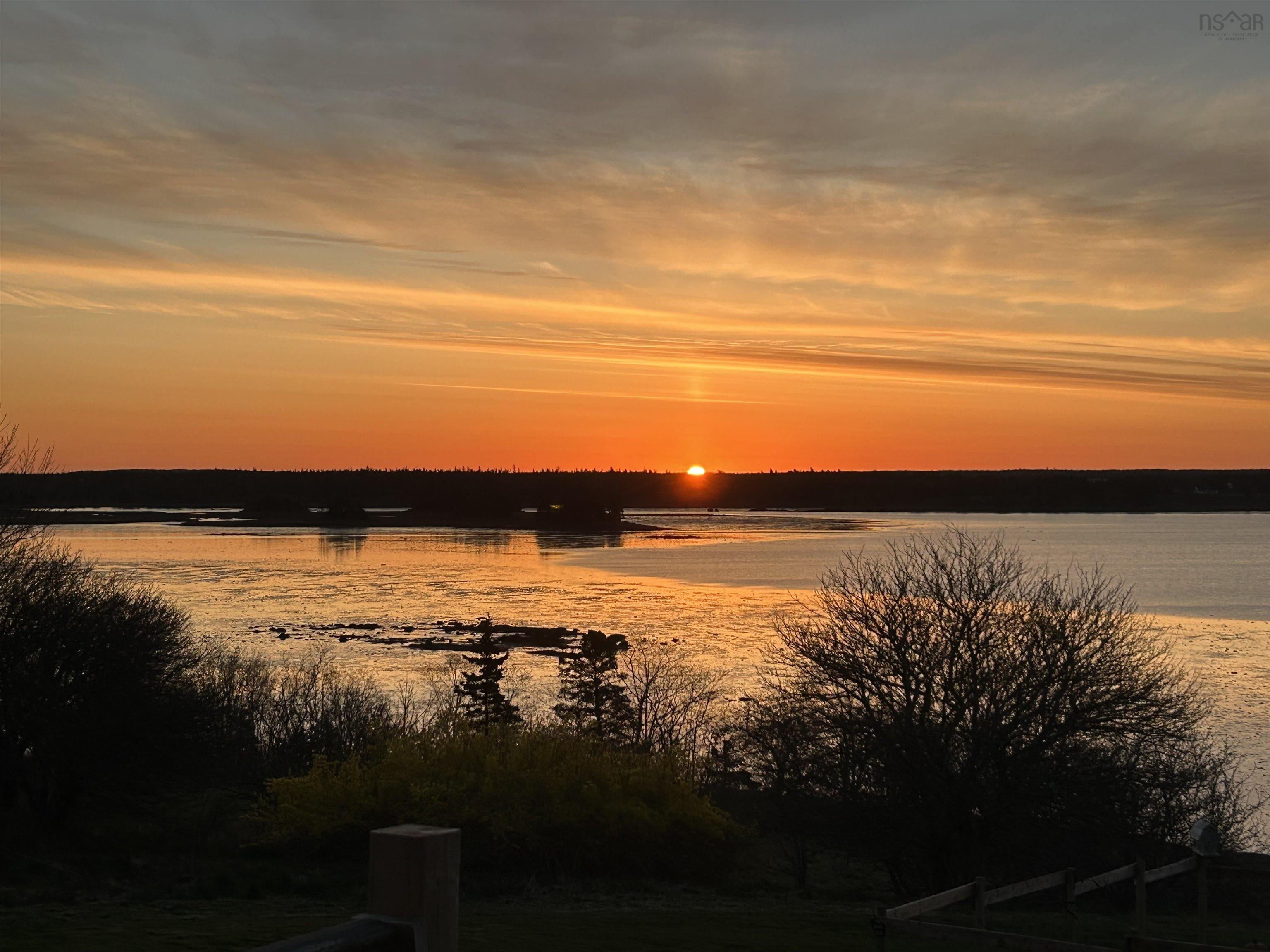 637 Highway 335, West Pubnico, NS, 3 Bedrooms Bedrooms, ,2 BathroomsBathrooms,Residential,For Sale,Highway 335,202525787