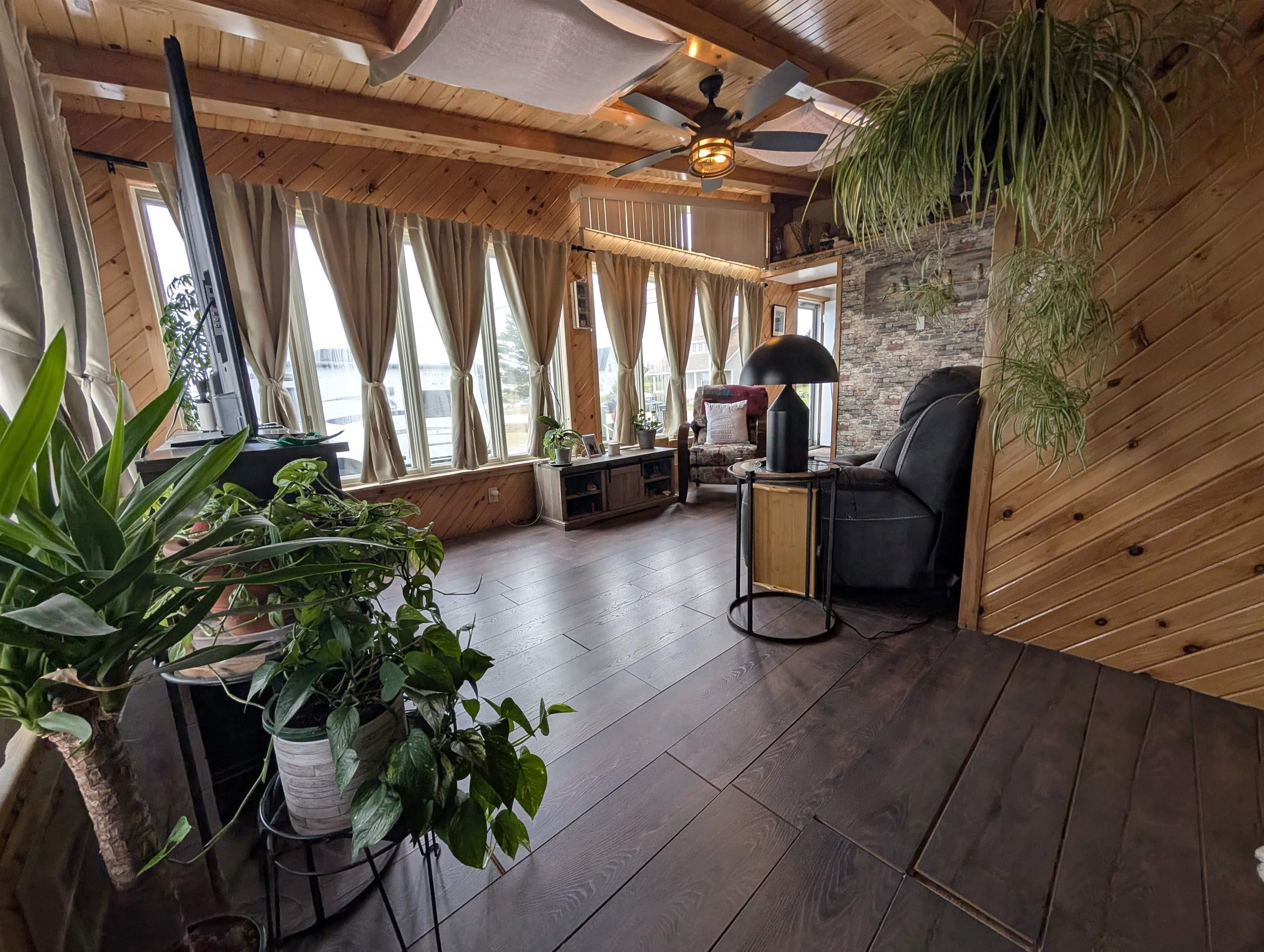 637 Highway 335, West Pubnico, NS, 3 Bedrooms Bedrooms, ,2 BathroomsBathrooms,Residential,For Sale,Highway 335,202525787