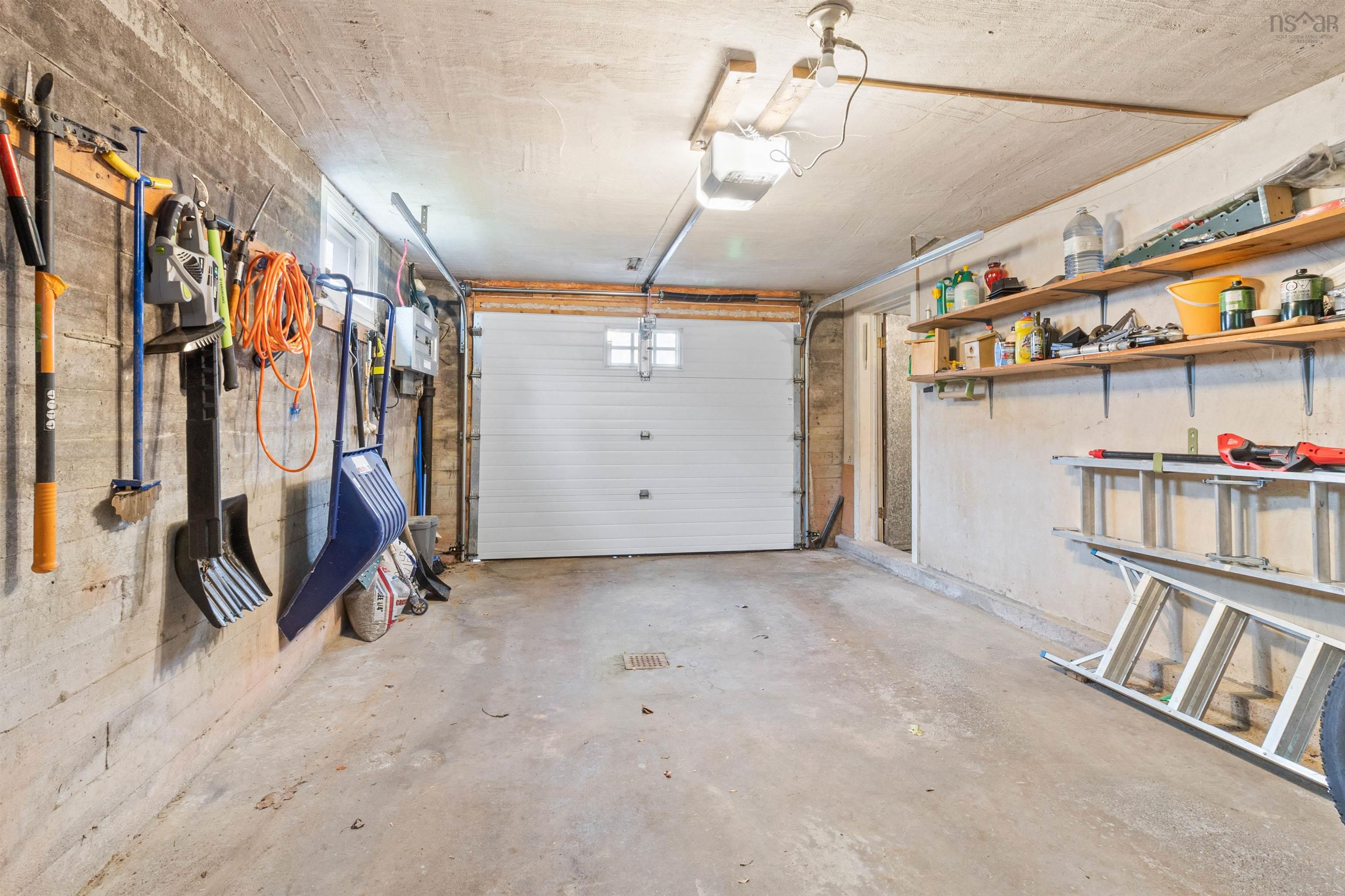 15 Laurier, Dartmouth, NS, 3 Bedrooms Bedrooms, ,2 BathroomsBathrooms,Residential,For Sale,Laurier,202526391