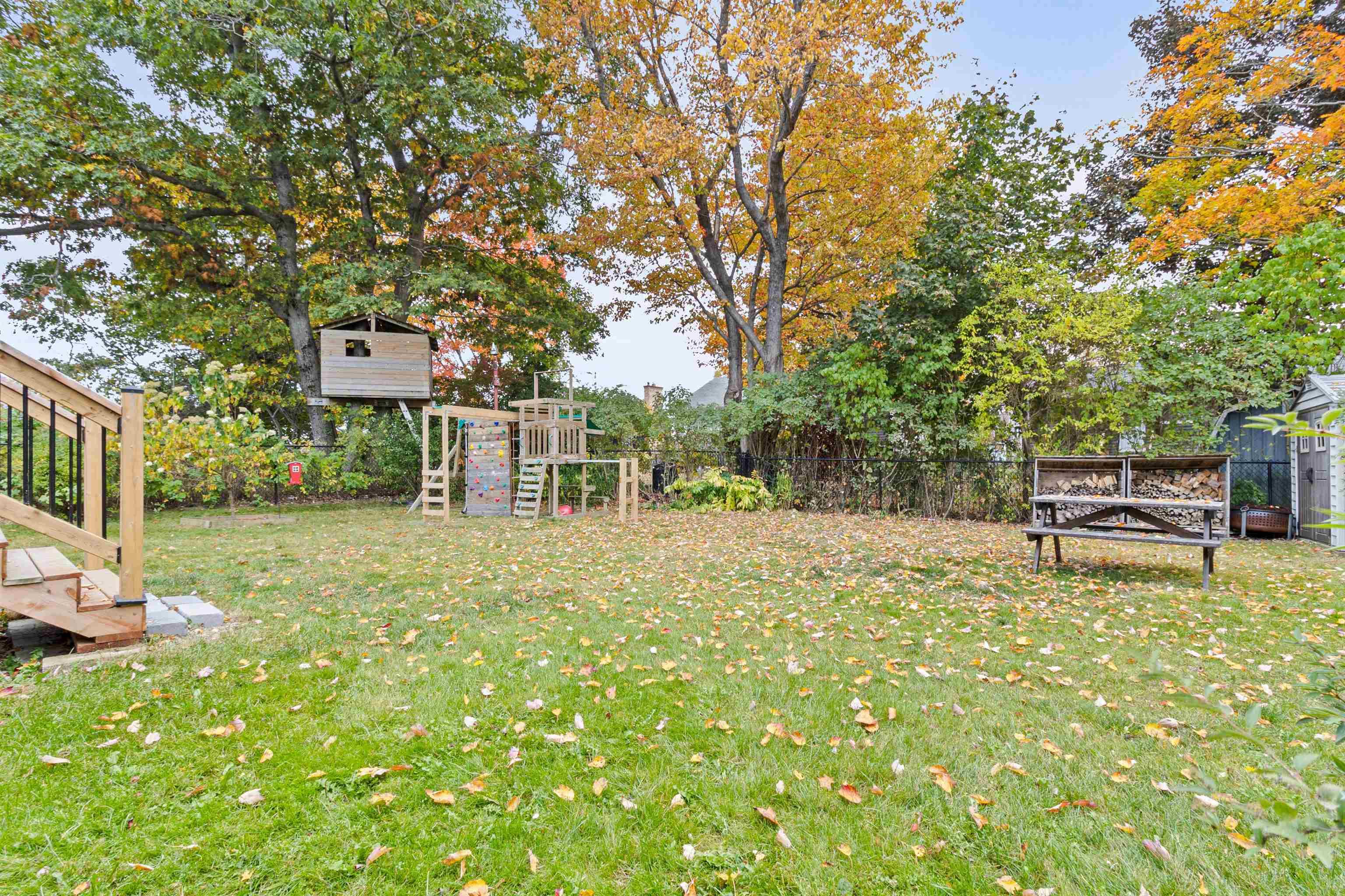 15 Laurier, Dartmouth, NS, 3 Bedrooms Bedrooms, ,2 BathroomsBathrooms,Residential,For Sale,Laurier,202526391