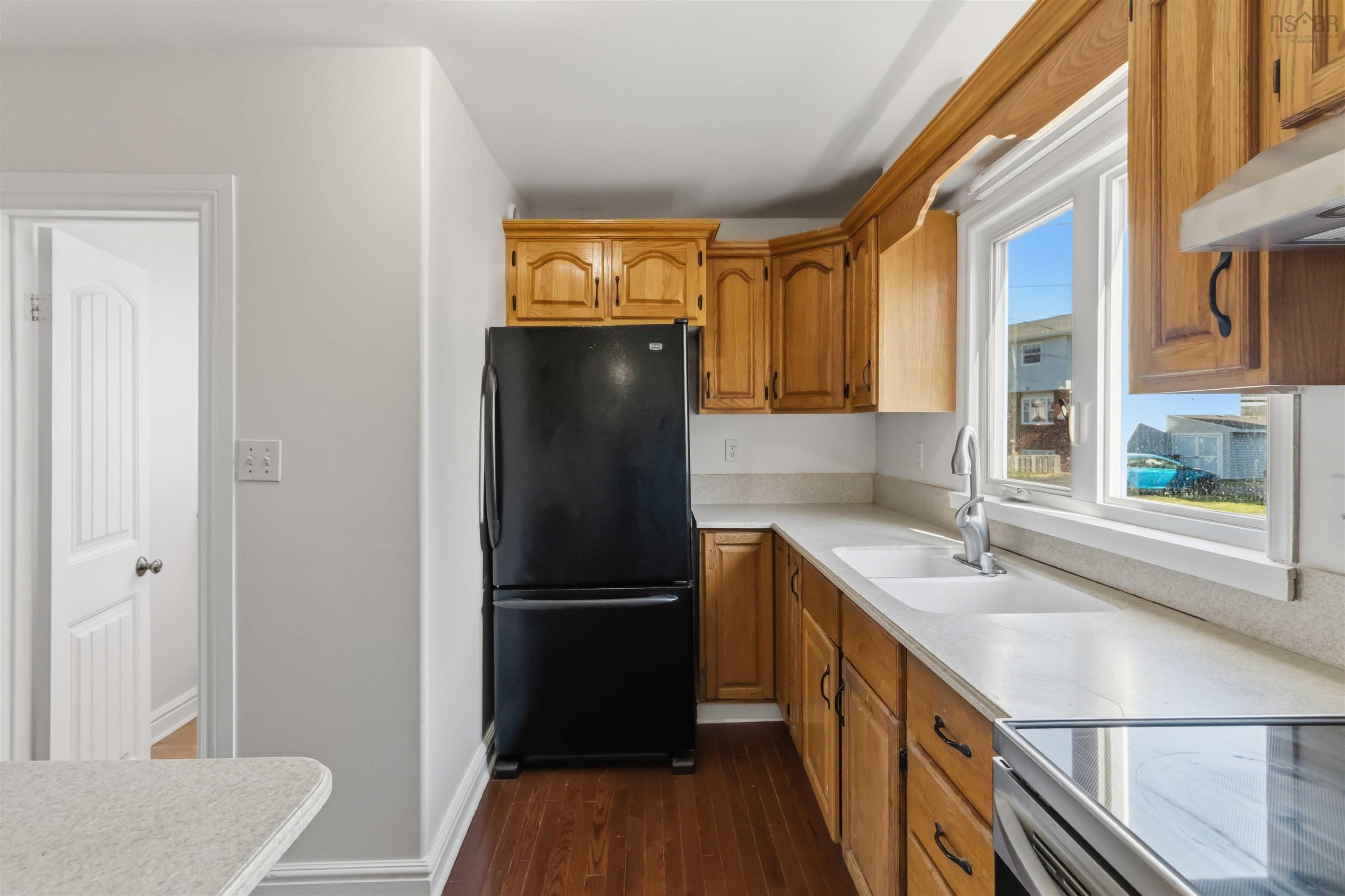 28 Osborne Avenue, Woodside, NS, 3 Bedrooms Bedrooms, ,2 BathroomsBathrooms,Residential,For Sale,Osborne Avenue,202608886