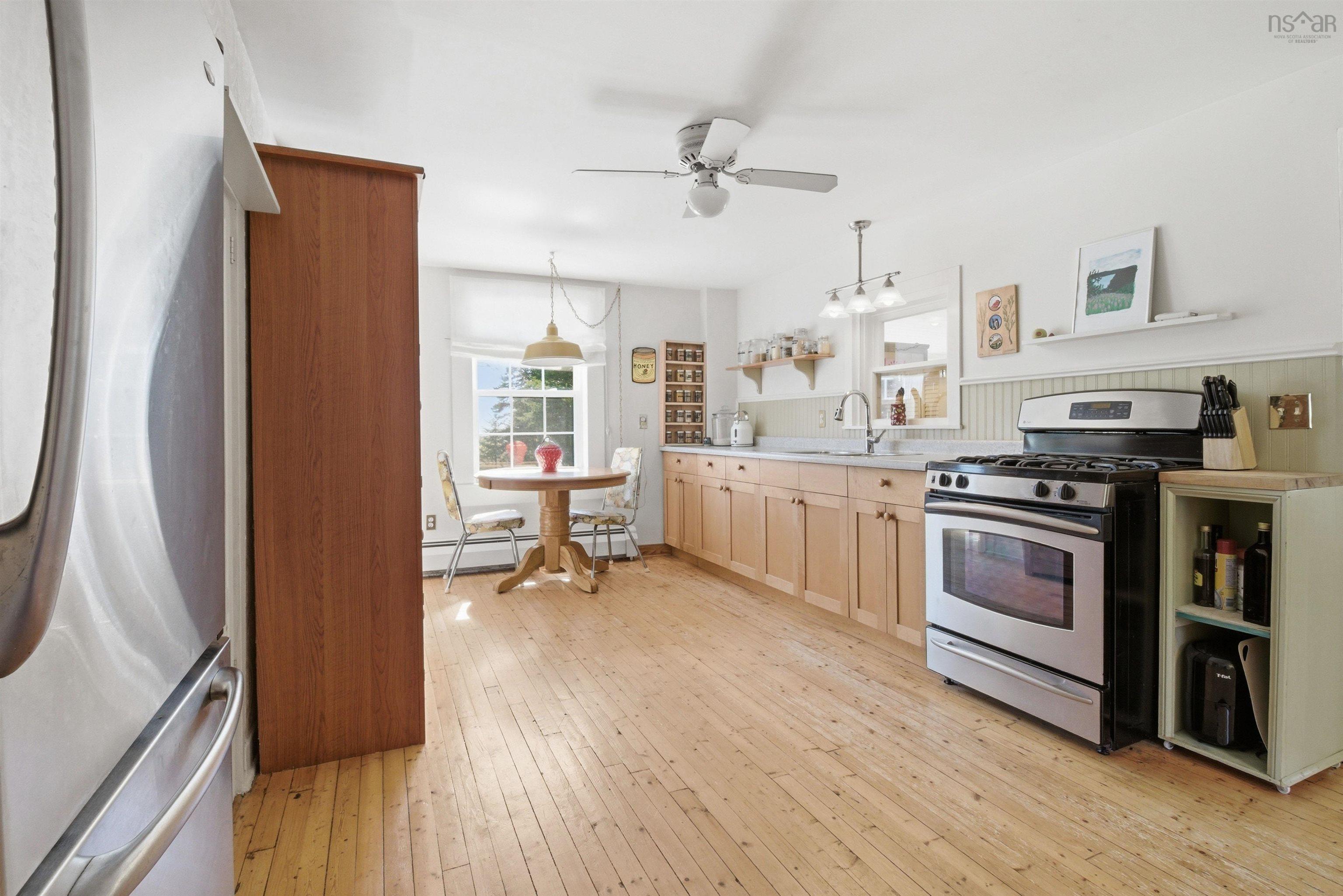 39 Publicover, Blandford, NS, 3 Bedrooms Bedrooms, ,1 BathroomBathrooms,Residential,For Sale,Publicover,202610606