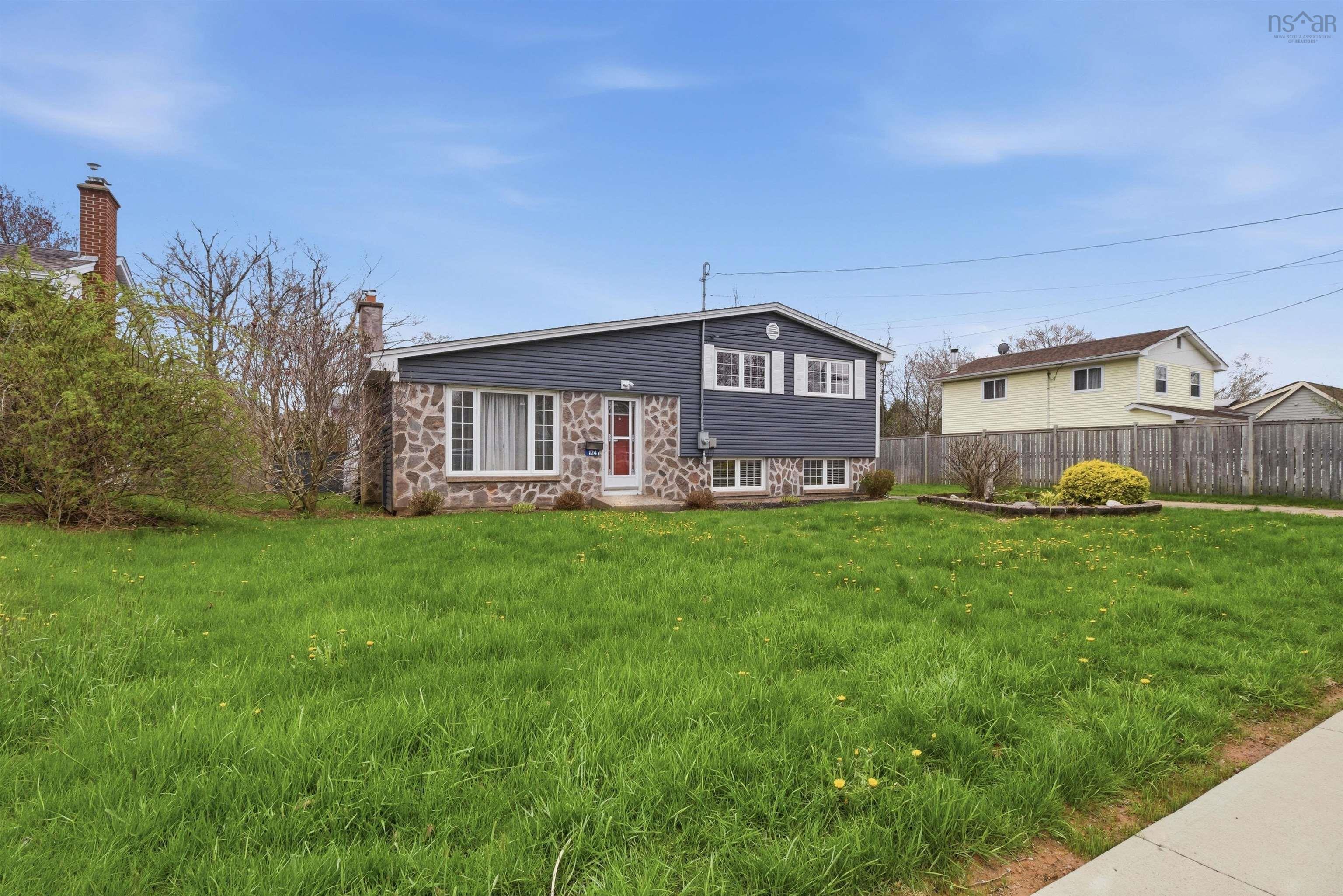 124 Gourok, Dartmouth, NS, 3 Bedrooms Bedrooms, ,2 BathroomsBathrooms,Residential,For Sale,Gourok,202611693
