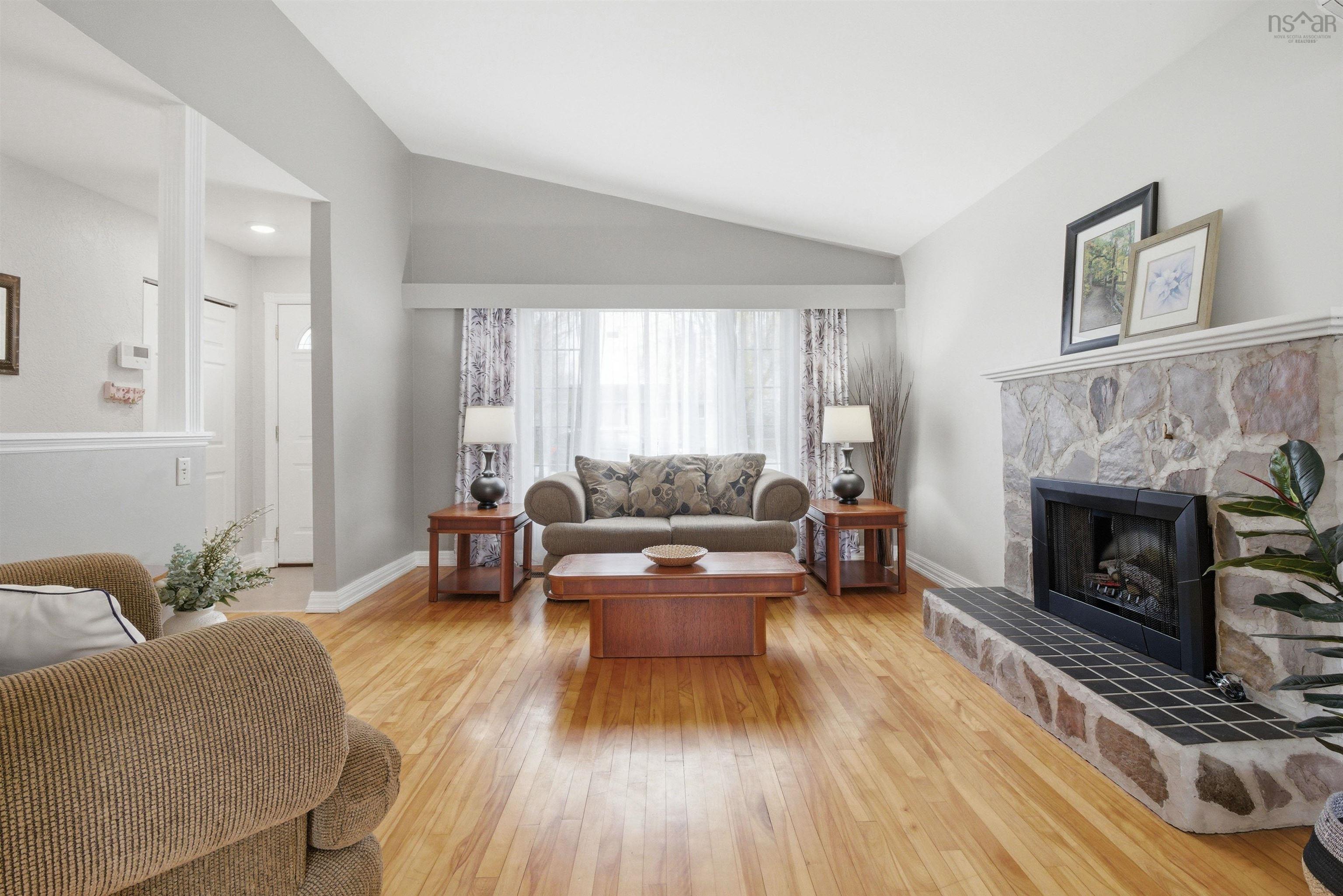 124 Gourok, Dartmouth, NS, 3 Bedrooms Bedrooms, ,2 BathroomsBathrooms,Residential,For Sale,Gourok,202611693