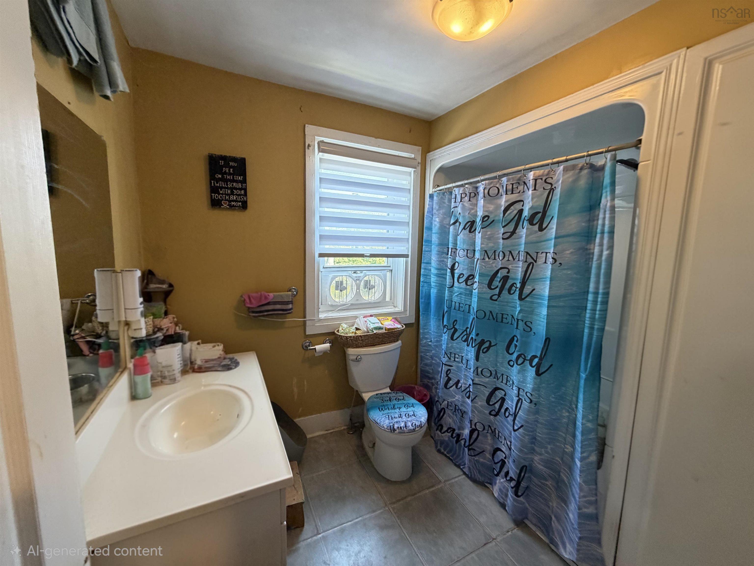 30-32 West Pleasant, Amherst, NS, ,Multi-unit,For Sale,West Pleasant,202615239