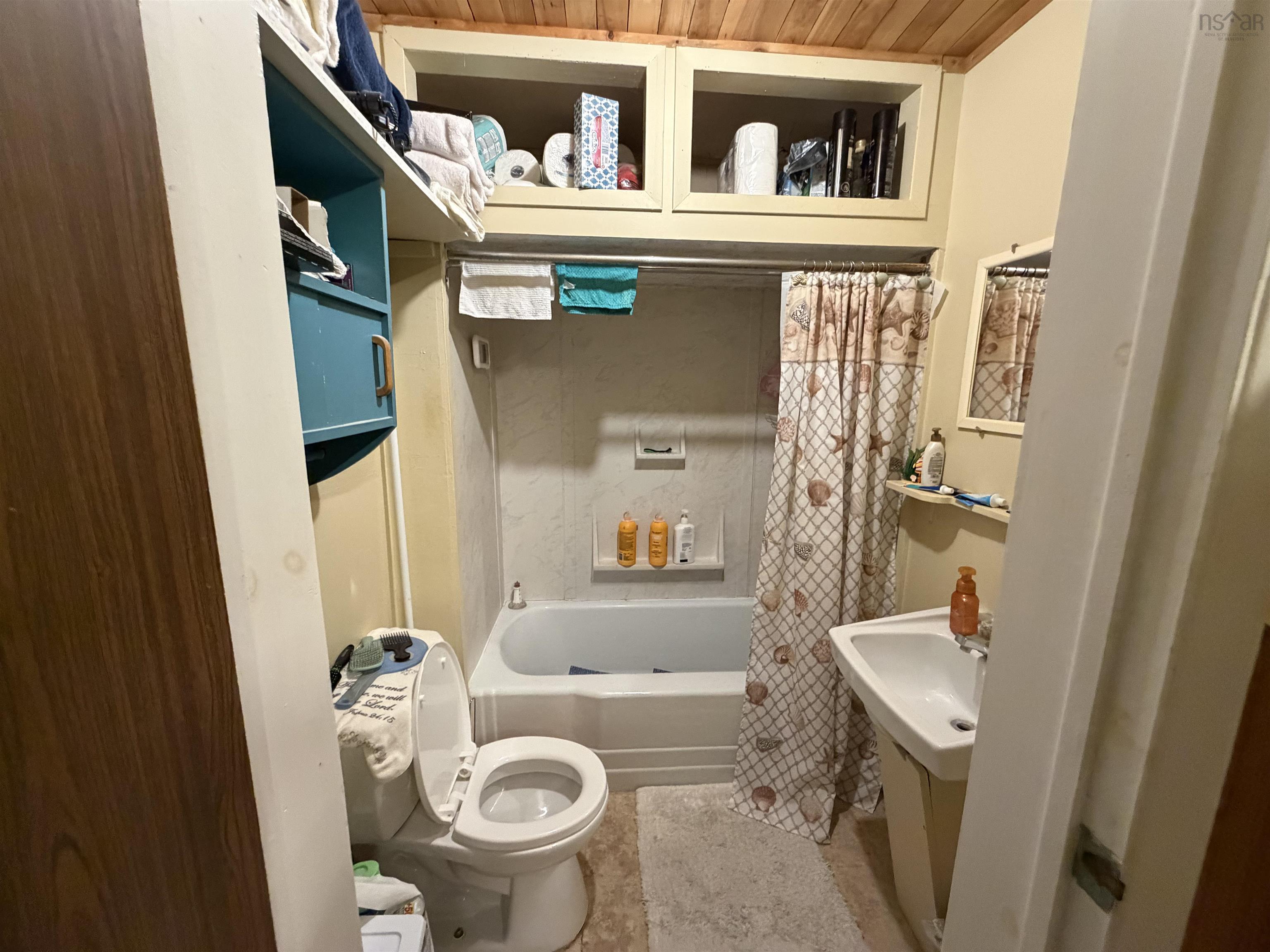 98 Victoria, Amherst, NS, ,Multi-unit,For Sale,Victoria,202615286