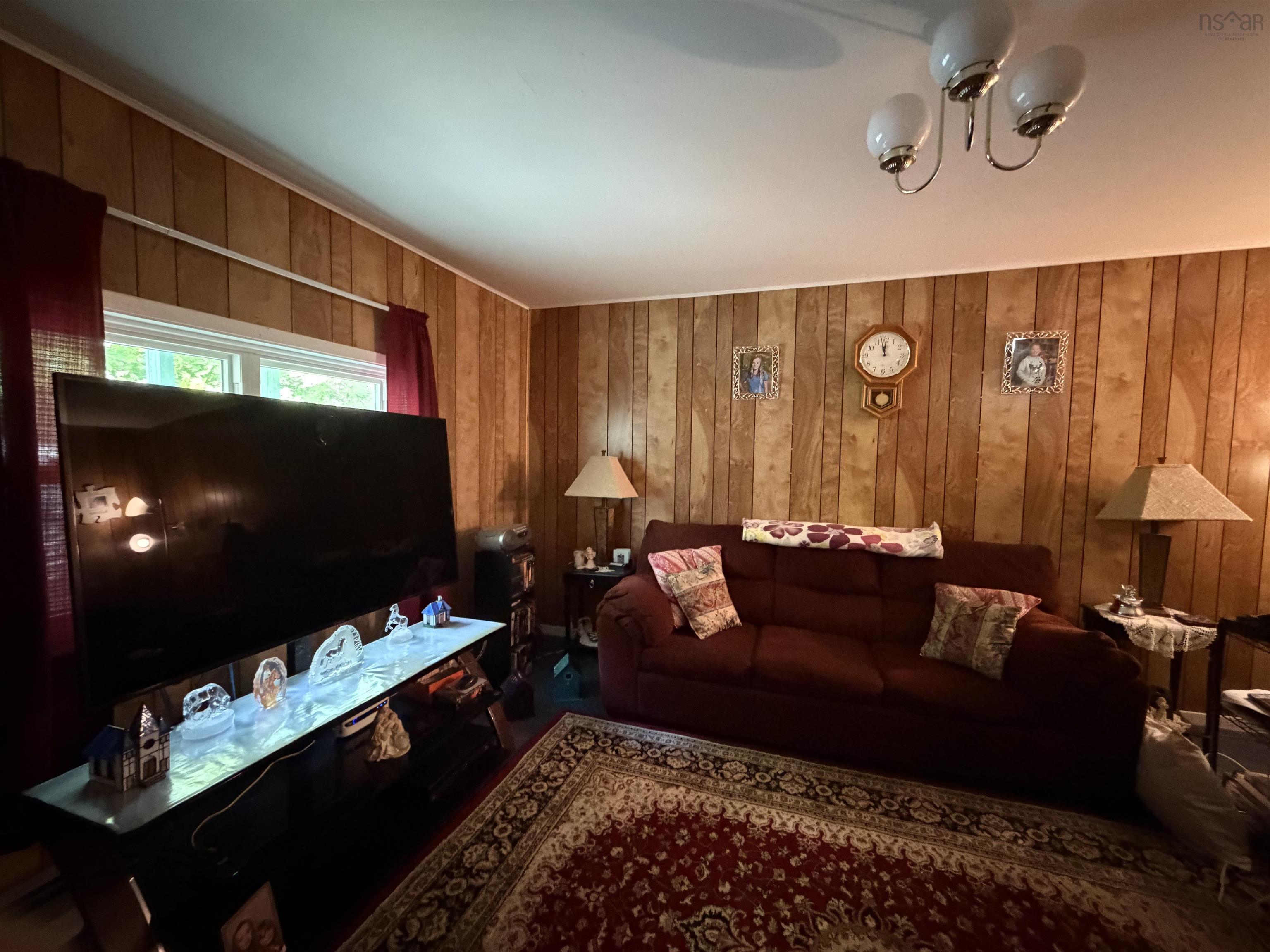 98 Victoria, Amherst, NS, ,Multi-unit,For Sale,Victoria,202615286