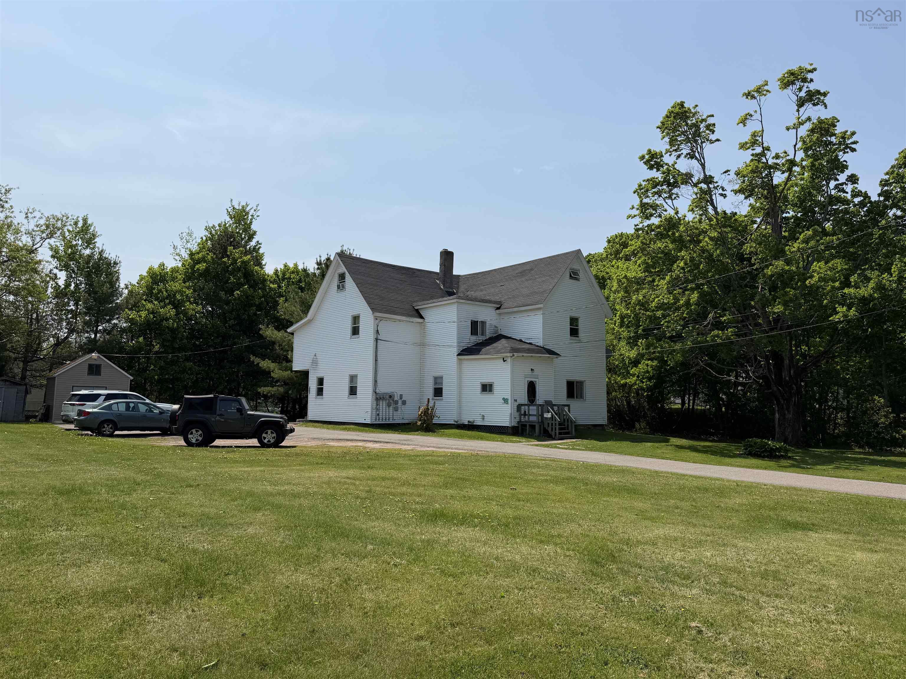 98 Victoria, Amherst, NS, ,Multi-unit,For Sale,Victoria,202615286