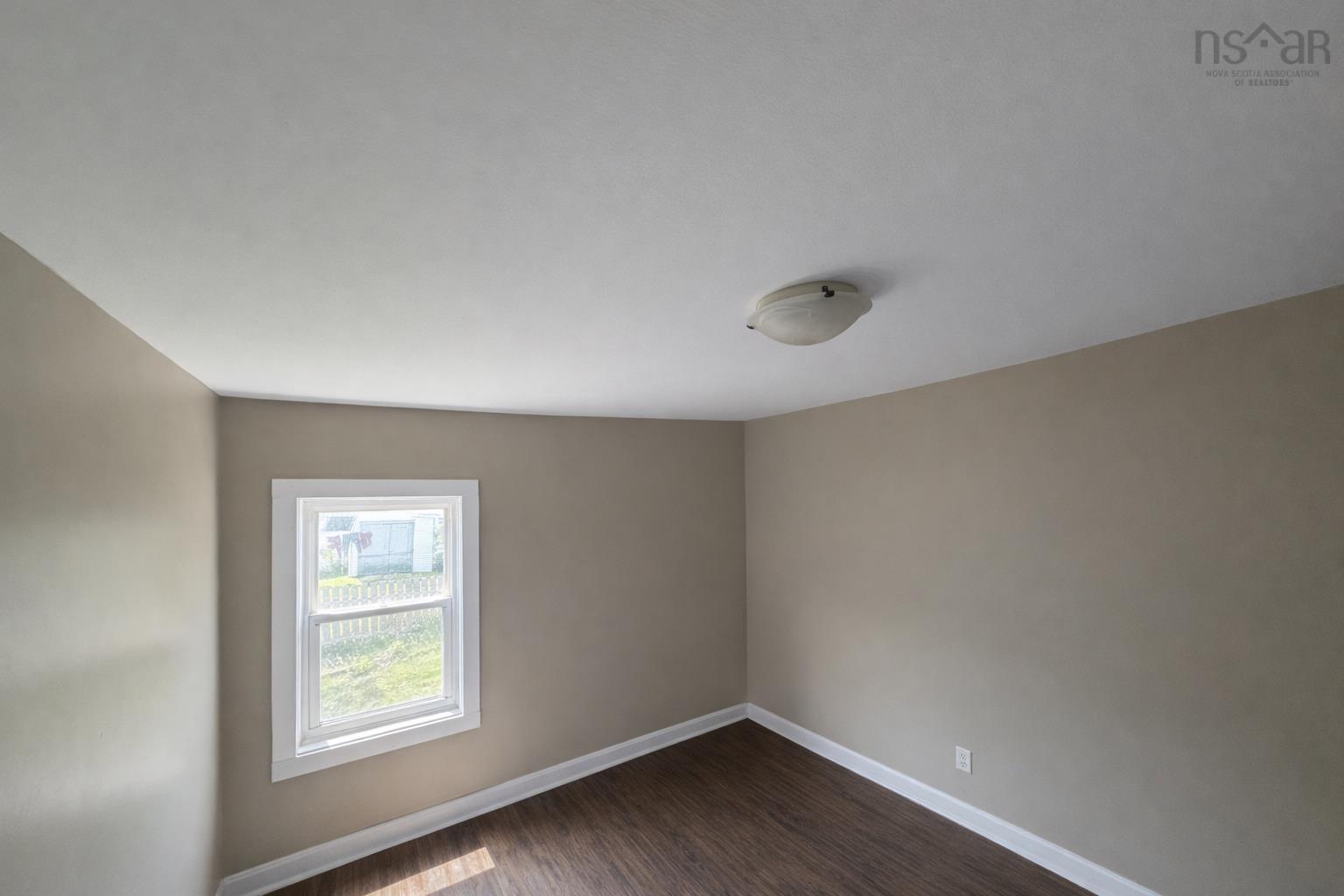 98 Victoria, Amherst, NS, ,Multi-unit,For Sale,Victoria,202615286