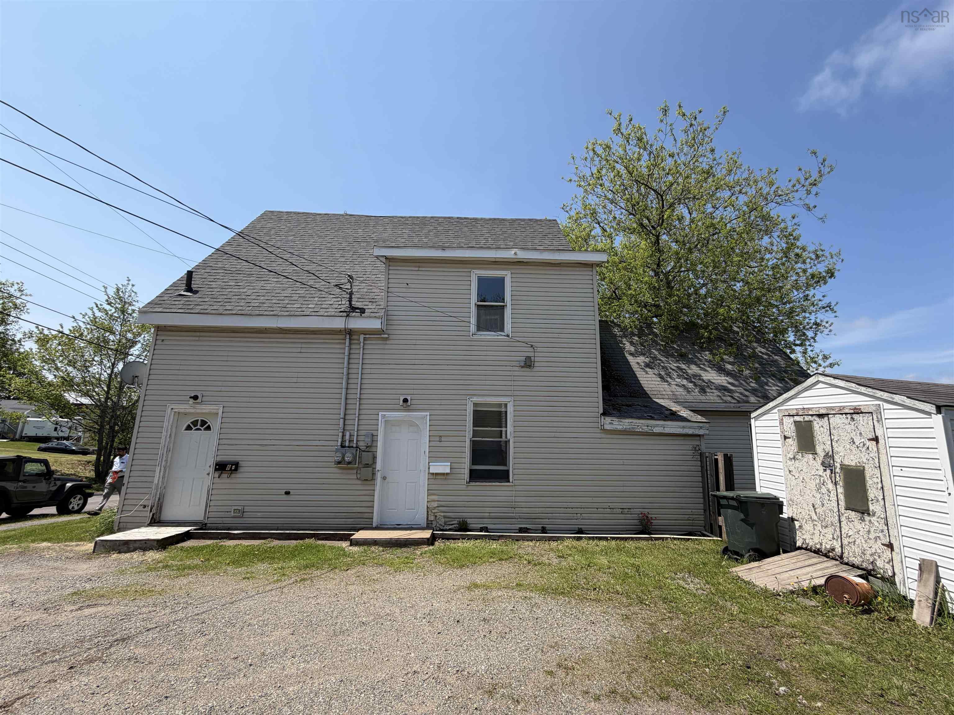 8 East Pleasant, Amherst, NS, ,Multi-unit,For Sale,East Pleasant,202615287