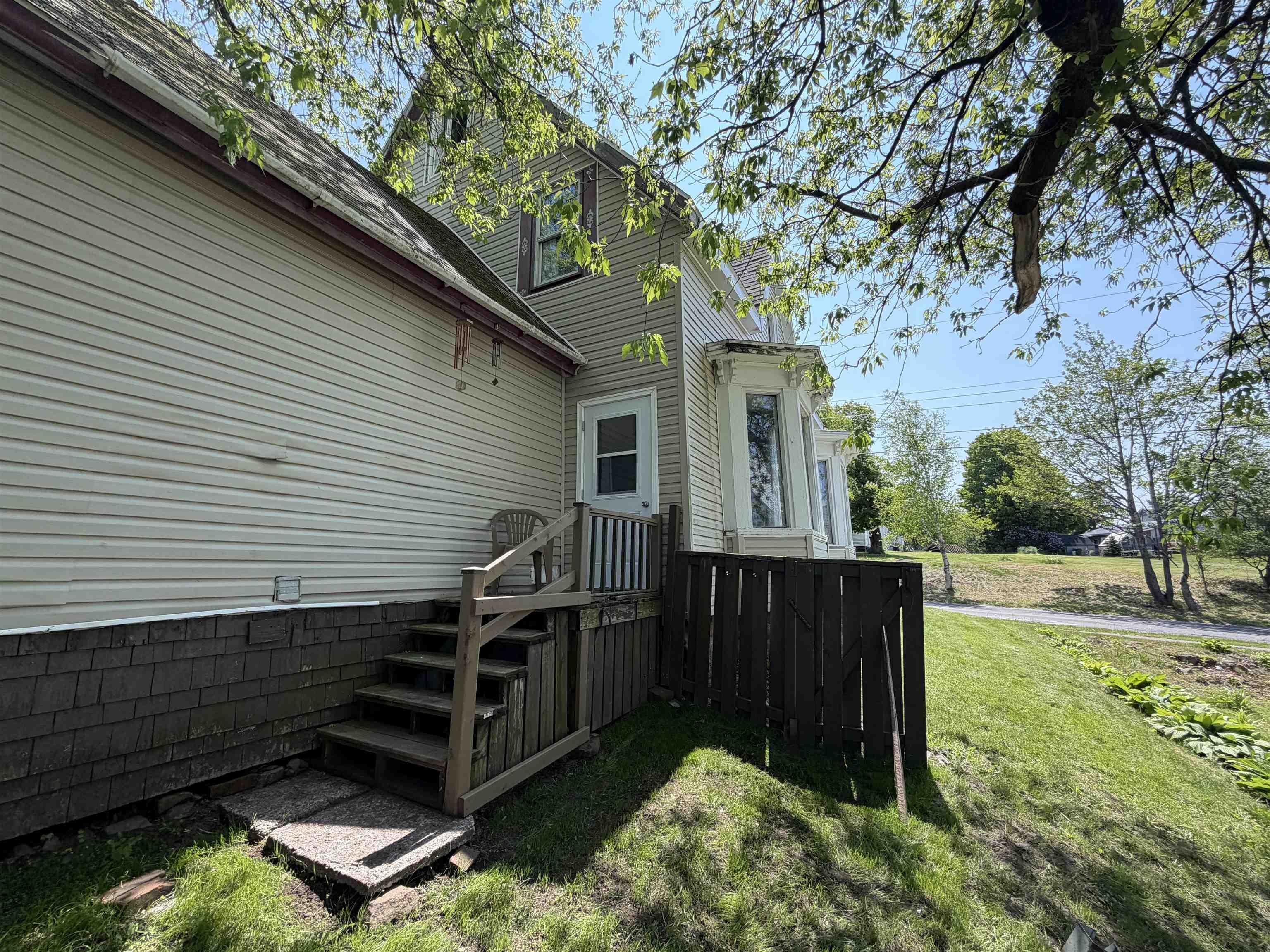 8 East Pleasant, Amherst, NS, ,Multi-unit,For Sale,East Pleasant,202615287