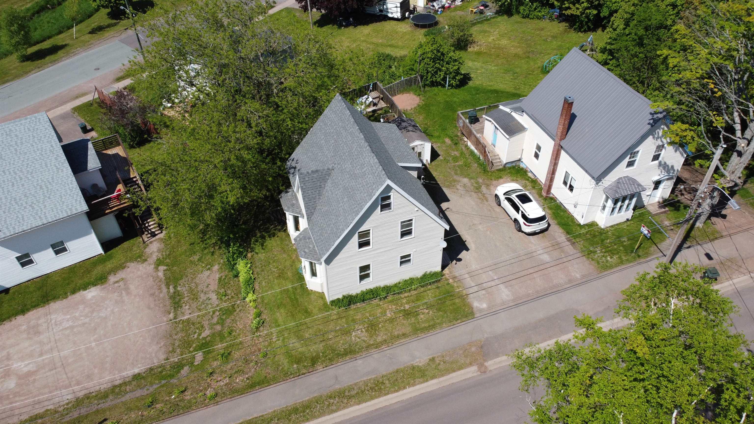8 East Pleasant, Amherst, NS, ,Multi-unit,For Sale,East Pleasant,202615287