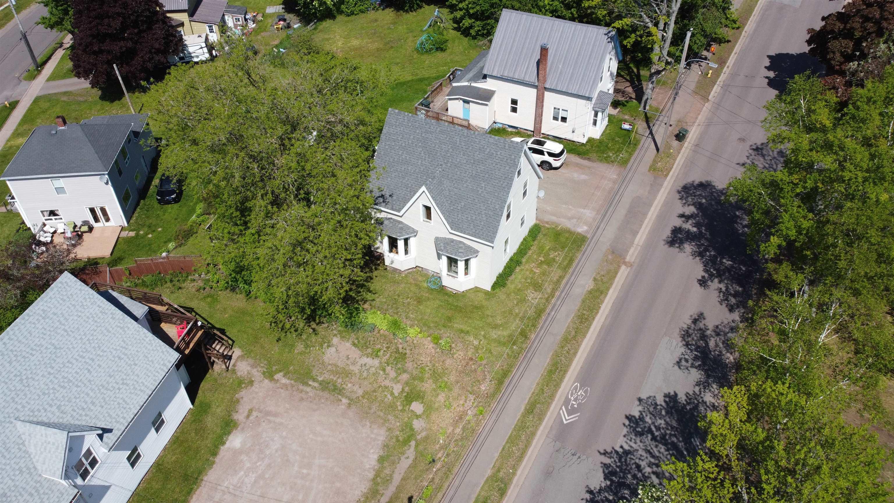 8 East Pleasant, Amherst, NS, ,Multi-unit,For Sale,East Pleasant,202615287