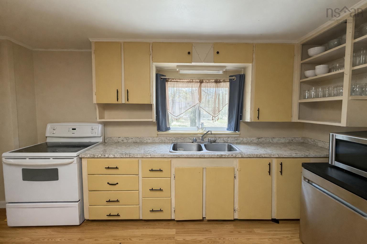 29 Spring, Amherst, NS, ,Multi-unit,For Sale,Spring,202615288