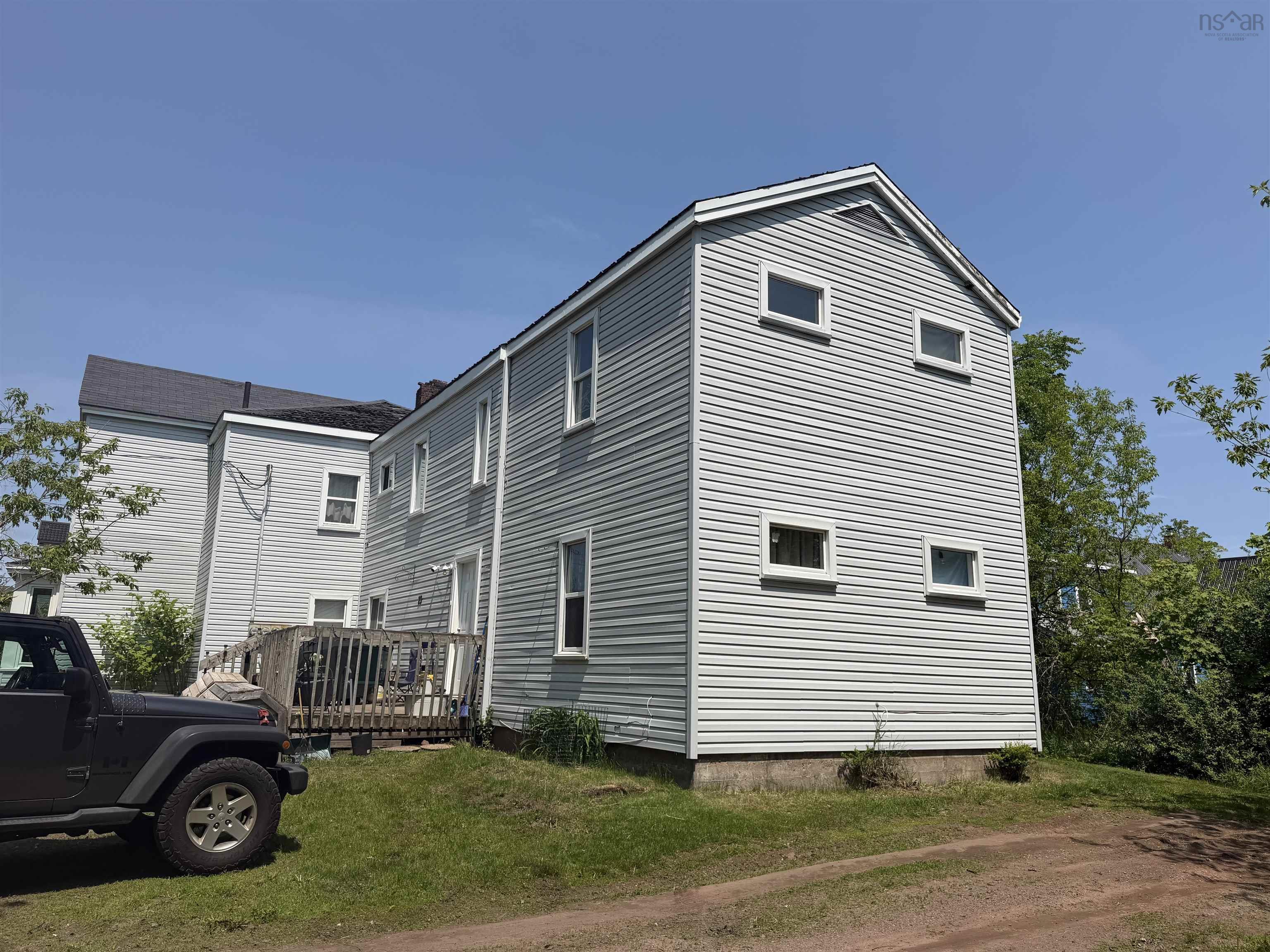 29 Spring, Amherst, NS, ,Multi-unit,For Sale,Spring,202615288