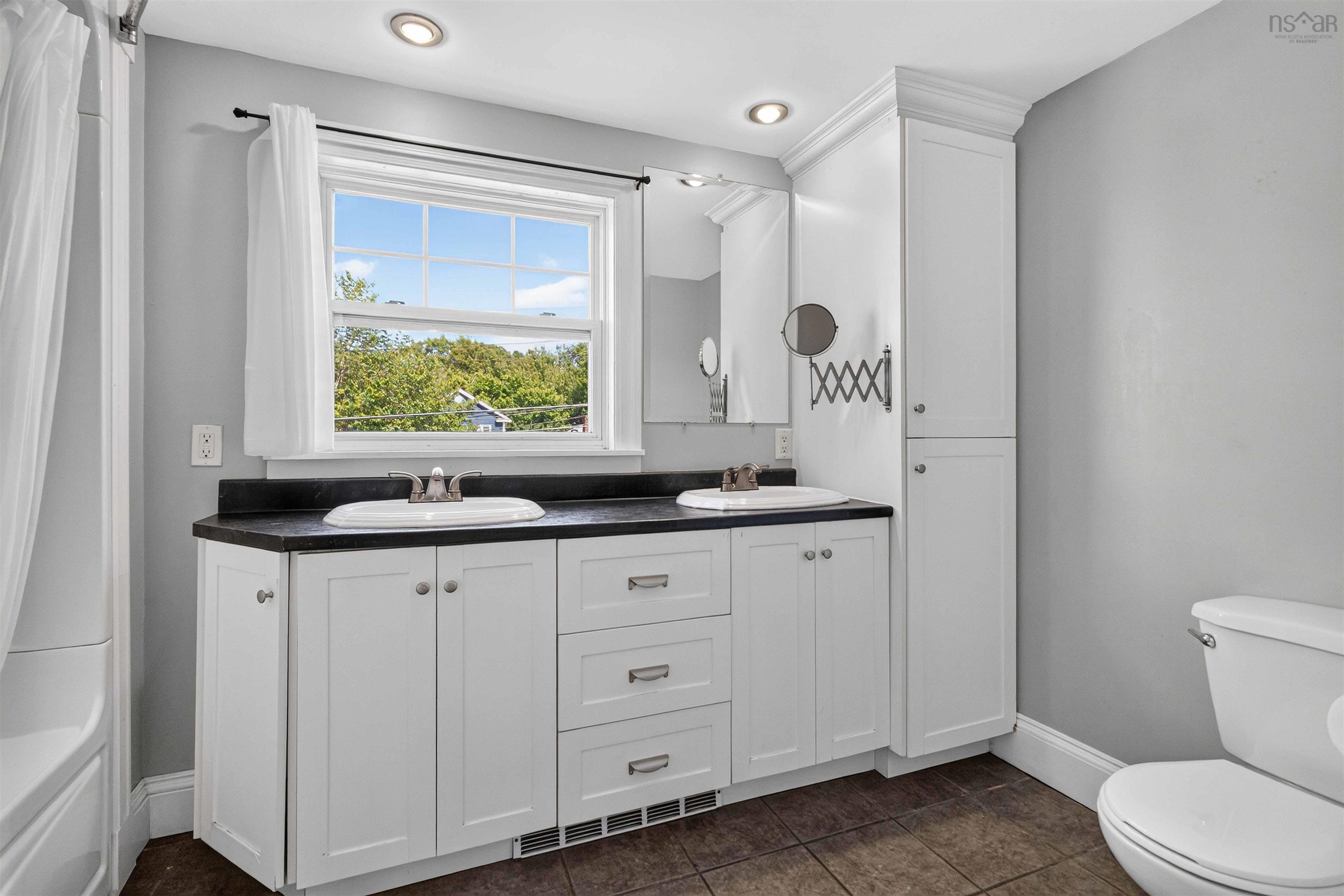 107 Herring Cove, Halifax, NS, 5 Bedrooms Bedrooms, ,2 BathroomsBathrooms,Residential,For Sale,Herring Cove,202619142