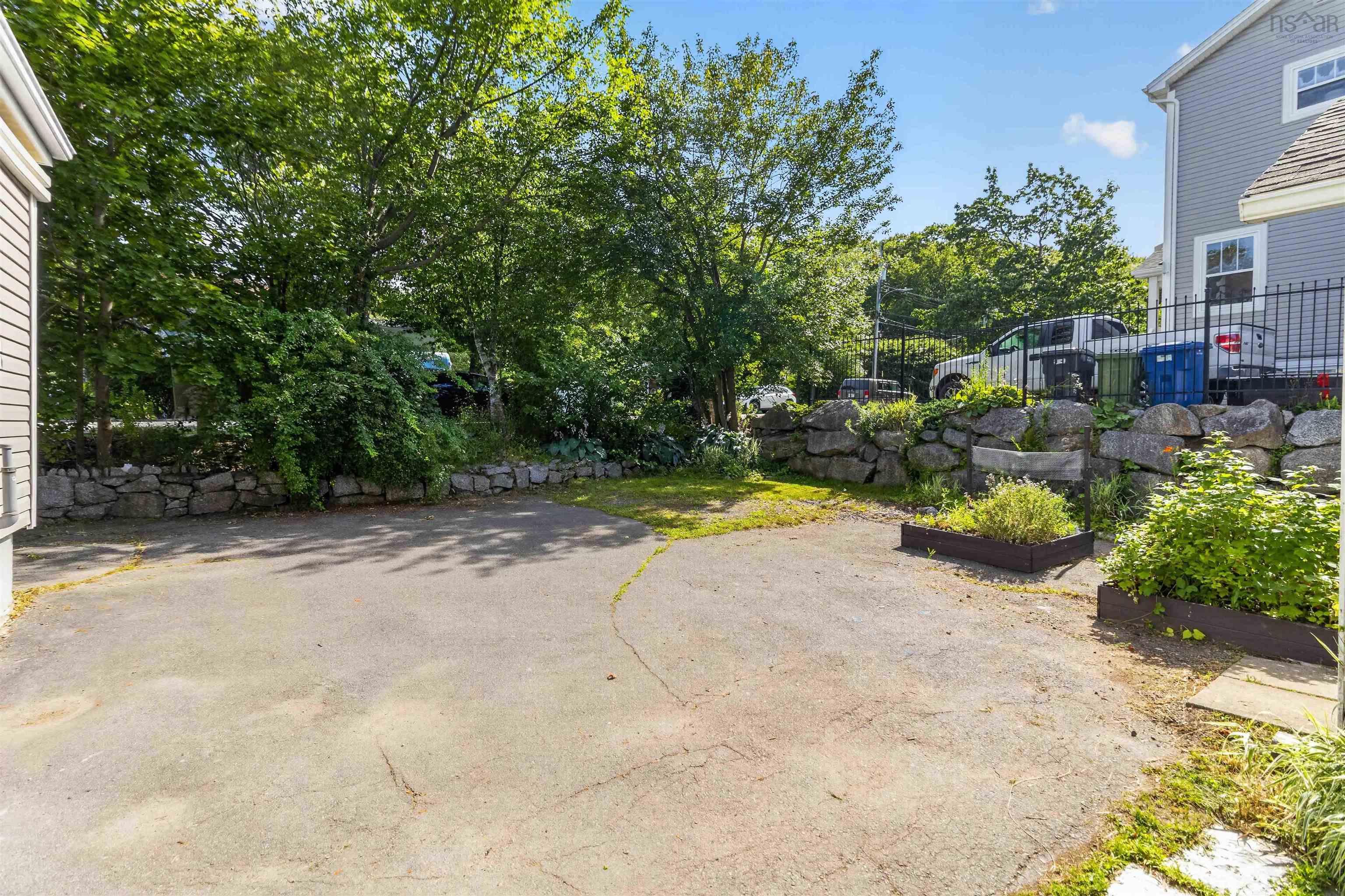 107 Herring Cove, Halifax, NS, 5 Bedrooms Bedrooms, ,2 BathroomsBathrooms,Residential,For Sale,Herring Cove,202619142