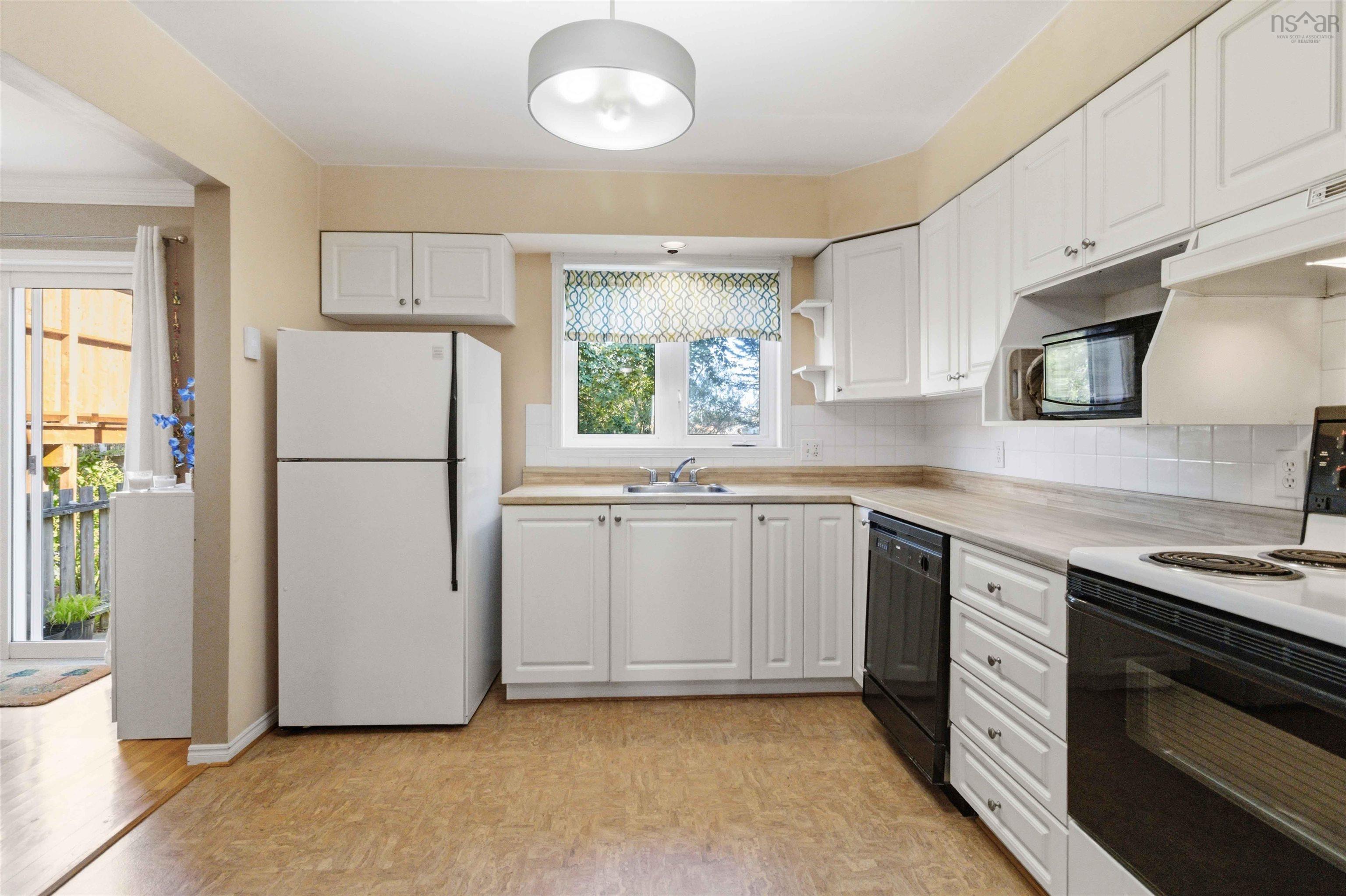 70 Thorncrest, Eastern Passage, NS, 3 Bedrooms Bedrooms, ,2 BathroomsBathrooms,Residential,For Sale,Thorncrest,202619794